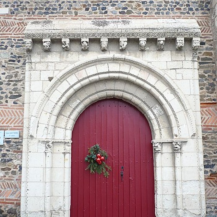 Photo de Église Saint-Pierre-et-Saint-Romain de Savennières