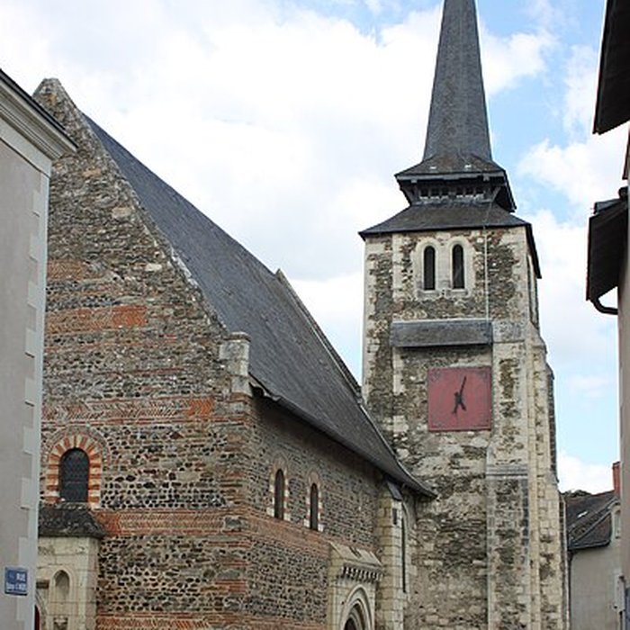 Photo de Église Saint-Pierre-et-Saint-Romain de Savennières