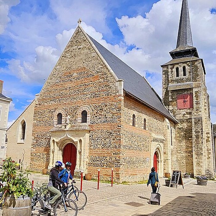Photo de Église Saint-Pierre-et-Saint-Romain de Savennières