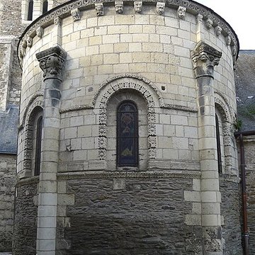 Église Saint-Pierre-et-Saint-Romain de Savennières