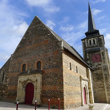 Église Saint-Pierre-et-Saint-Romain de Savennières