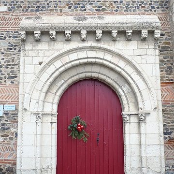 Église Saint-Pierre-et-Saint-Romain de Savennières