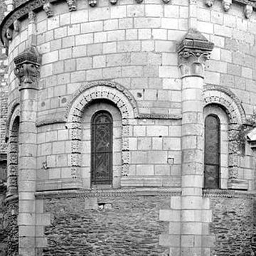 Église Saint-Pierre-et-Saint-Romain de Savennières