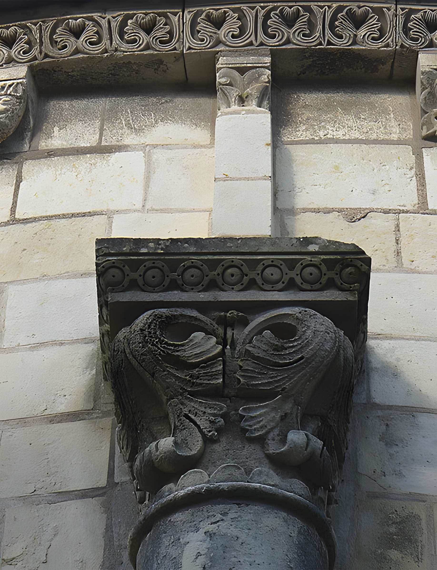 Église Saint-Pierre-et-Saint-Romain de Savennières