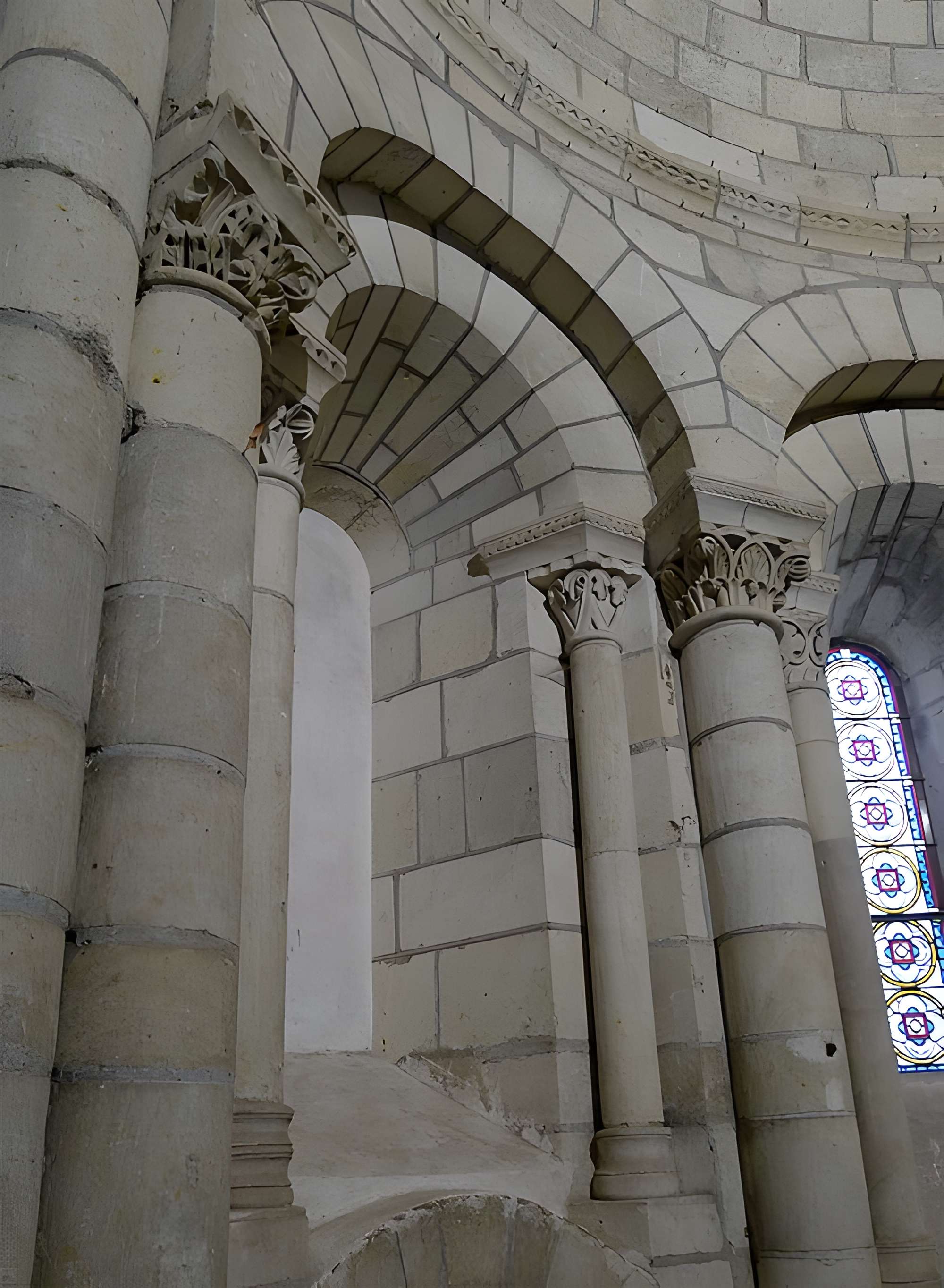Église Saint-Pierre-et-Saint-Romain de Savennières