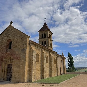 Église Saint-Pierre-Saint-Paul de Montceaux-lÉtoile