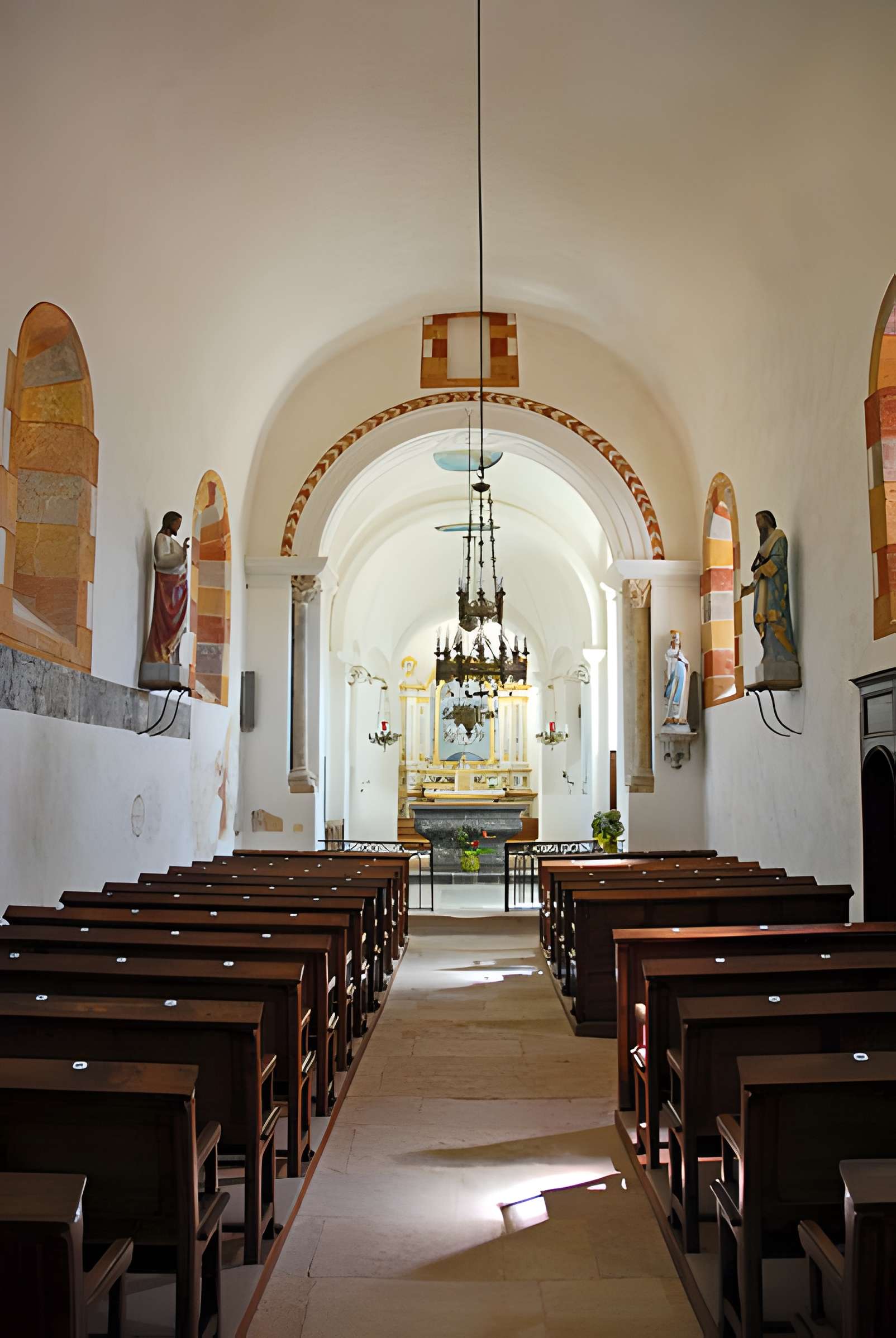 Église Saint-Pierre-Saint-Paul de Montceaux-l'Étoile