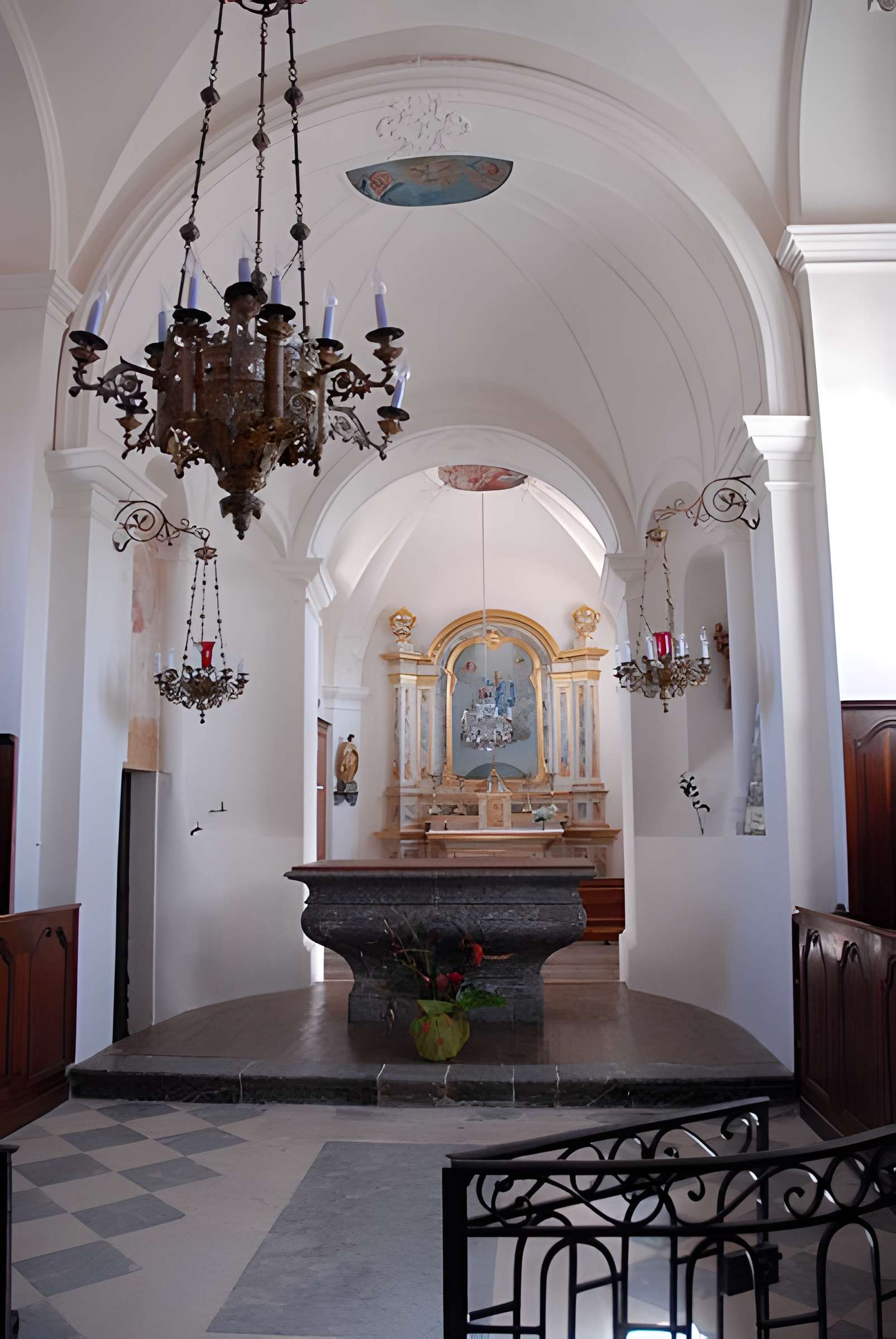 Église Saint-Pierre-Saint-Paul de Montceaux-l'Étoile