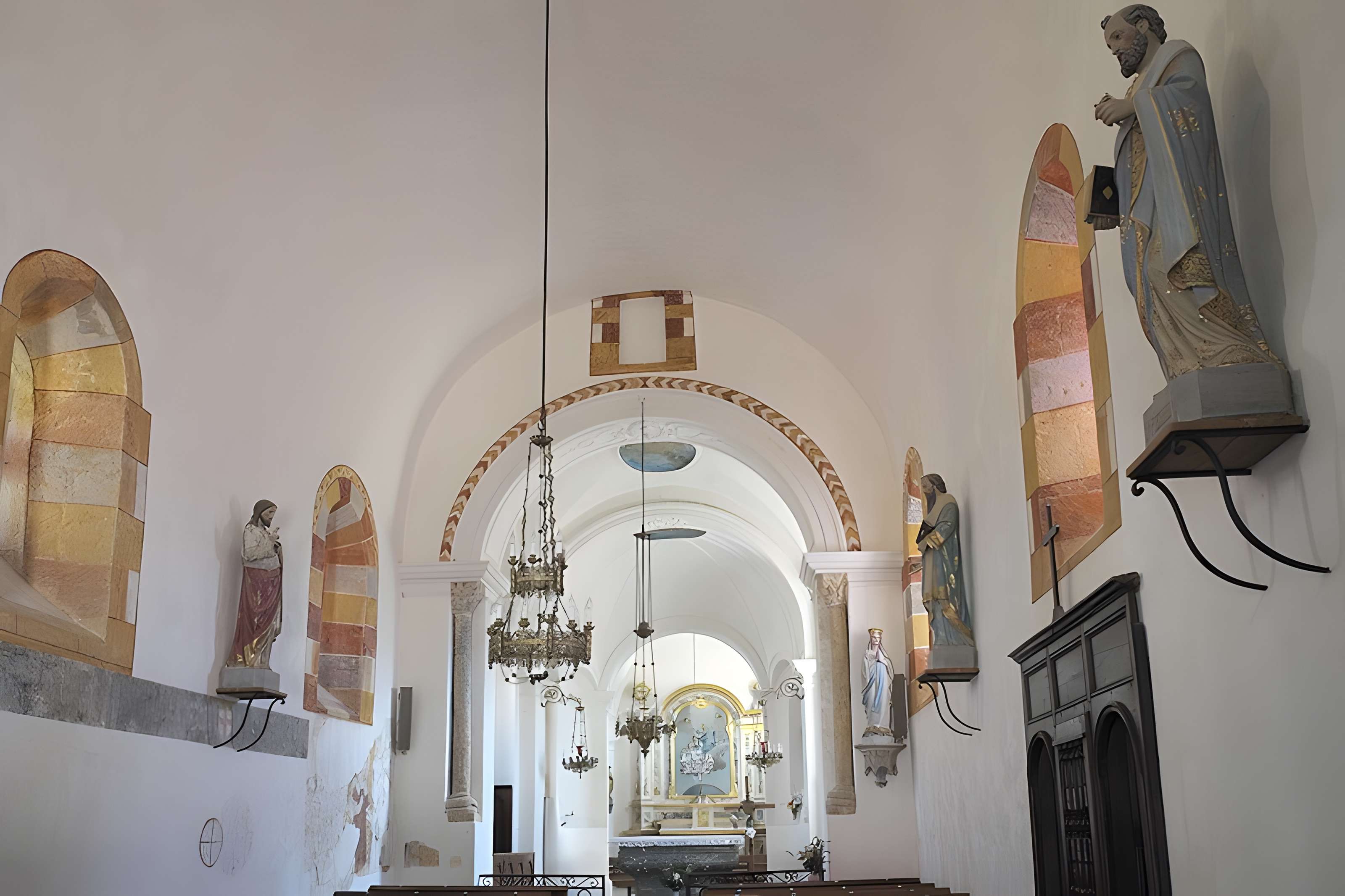 Église Saint-Pierre-Saint-Paul de Montceaux-l'Étoile