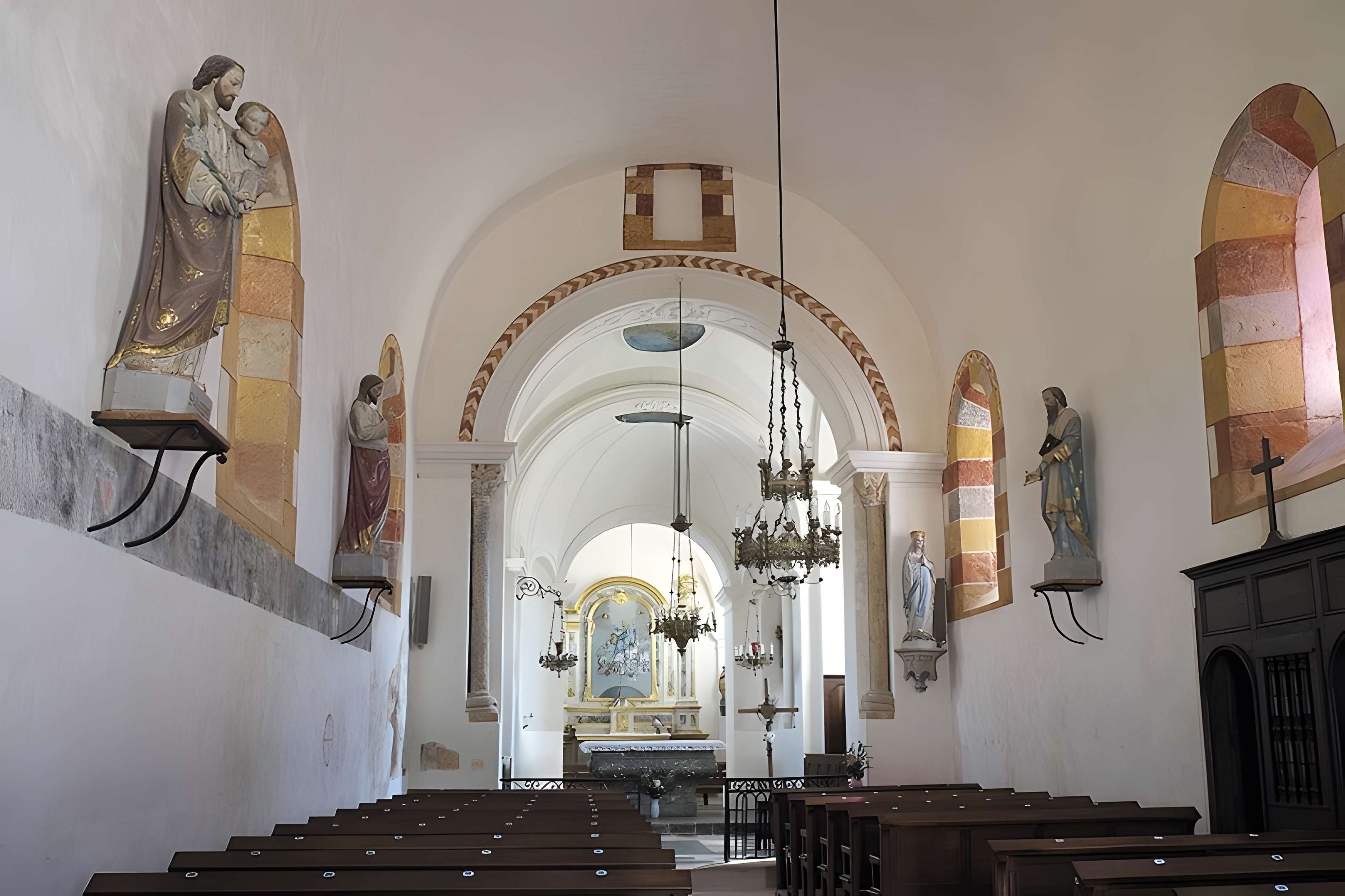 Église Saint-Pierre-Saint-Paul de Montceaux-l'Étoile
