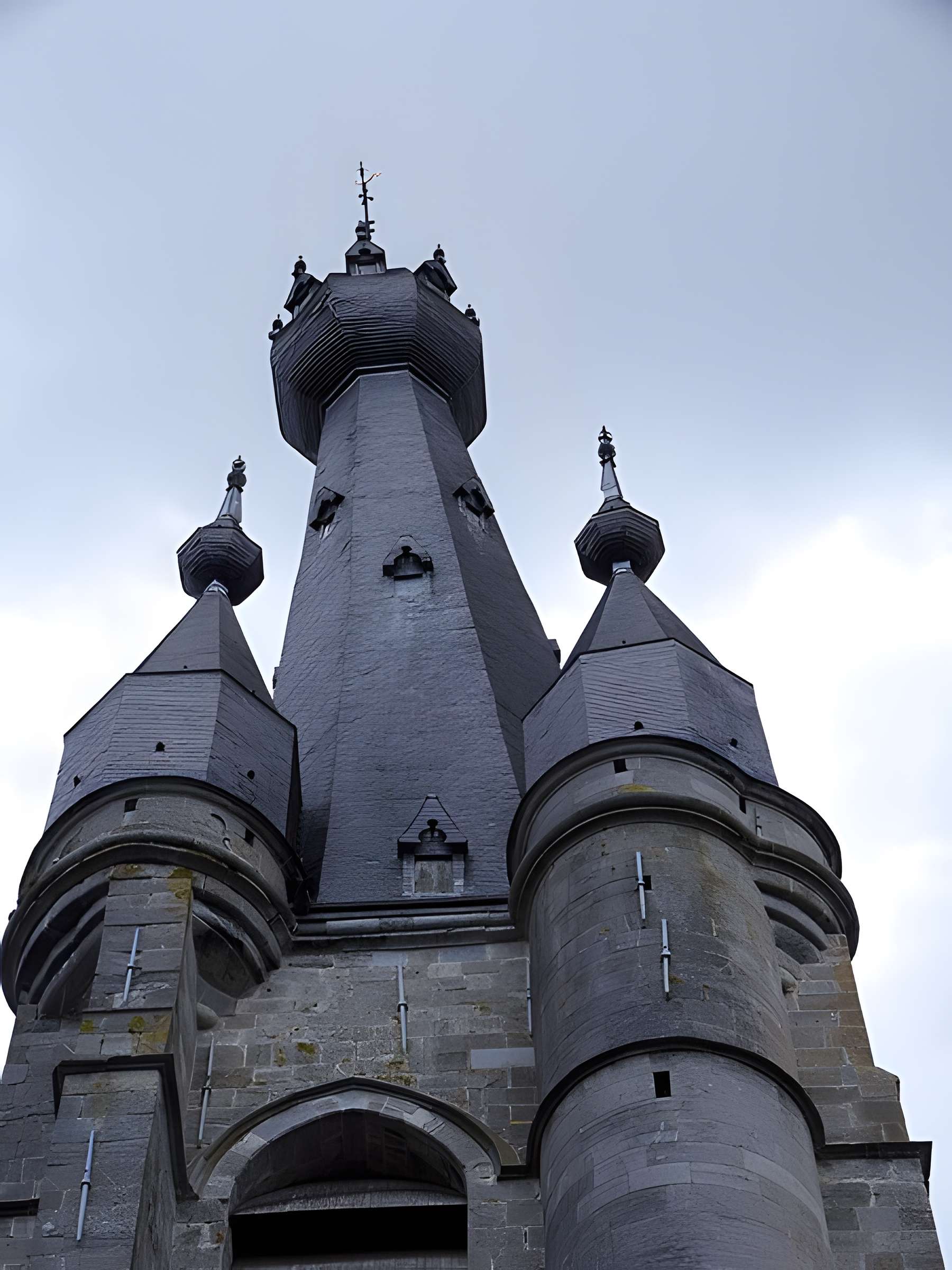 Église Saint-Pierre-Saint-Paul de Solre-le-Château