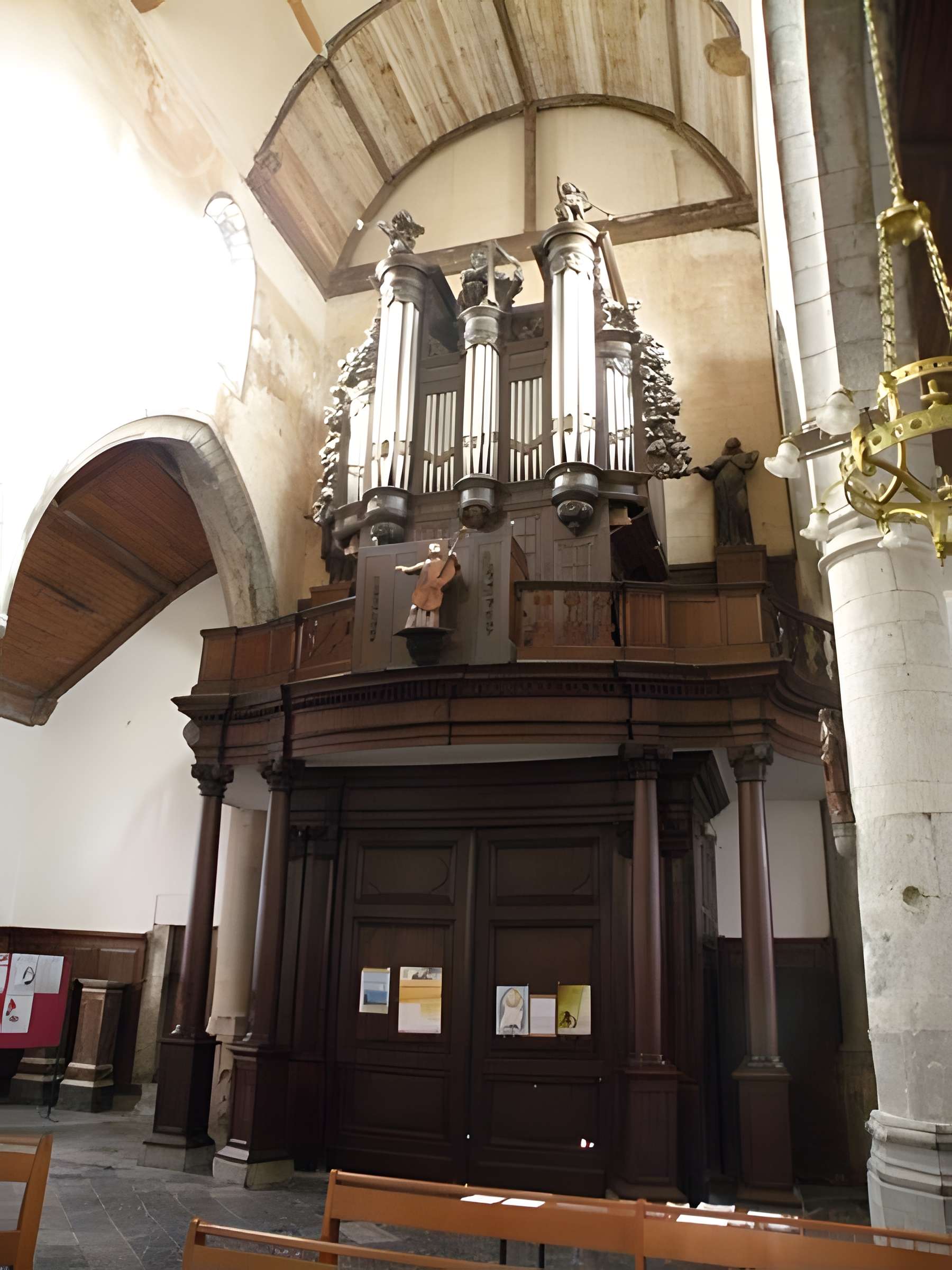 Église Saint-Pierre-Saint-Paul de Solre-le-Château