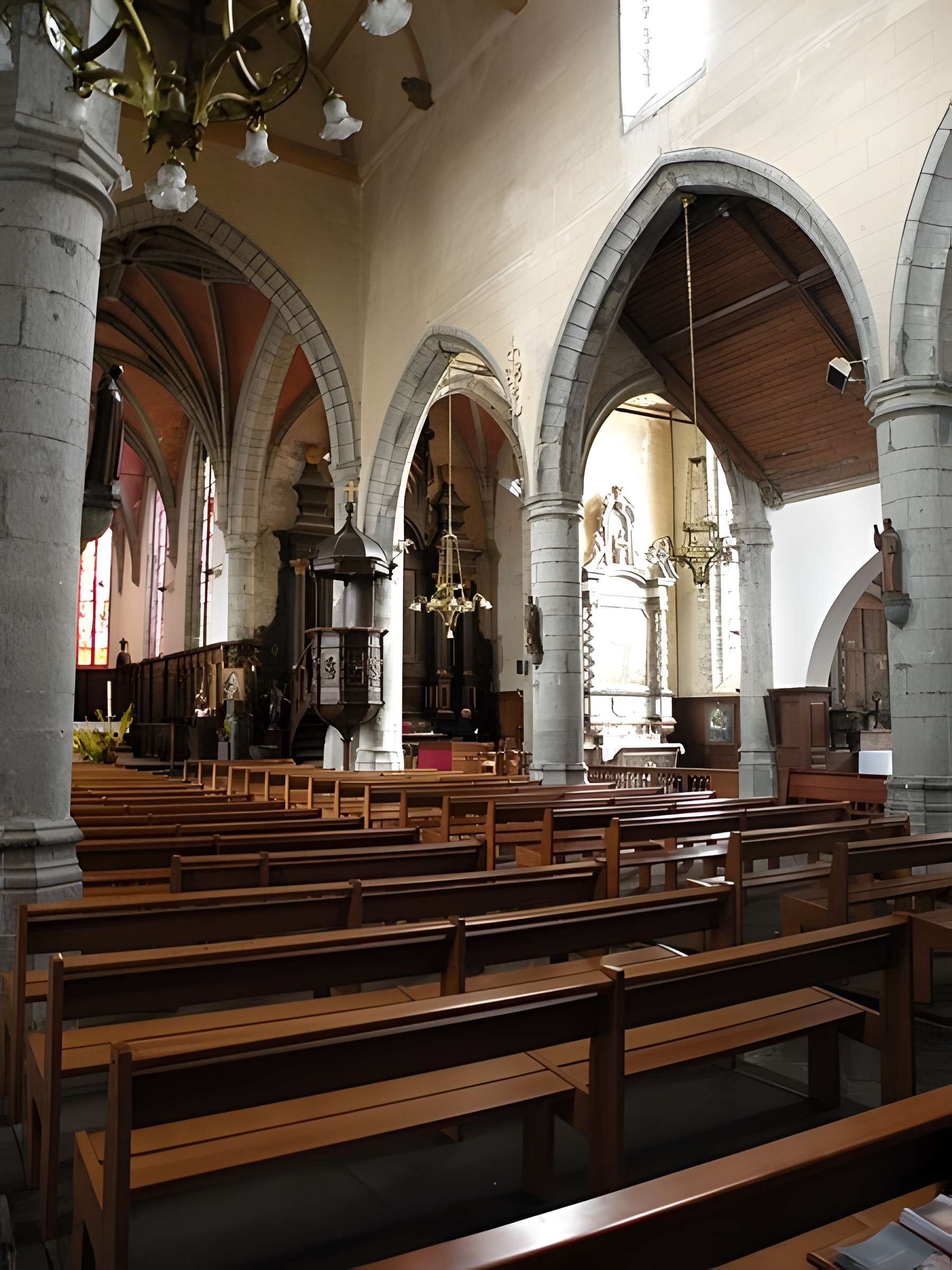 Église Saint-Pierre-Saint-Paul de Solre-le-Château