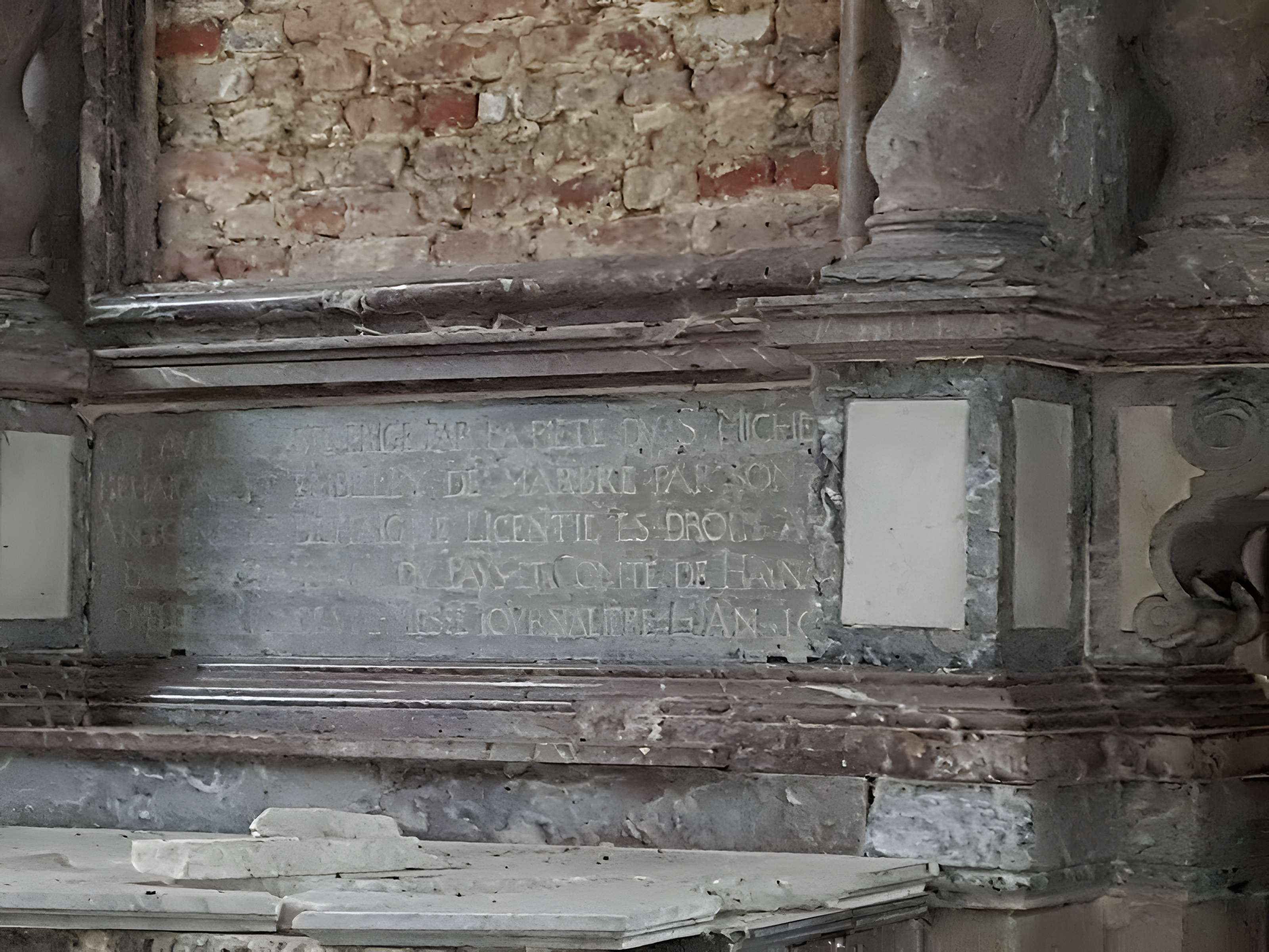 Église Saint-Pierre-Saint-Paul de Solre-le-Château