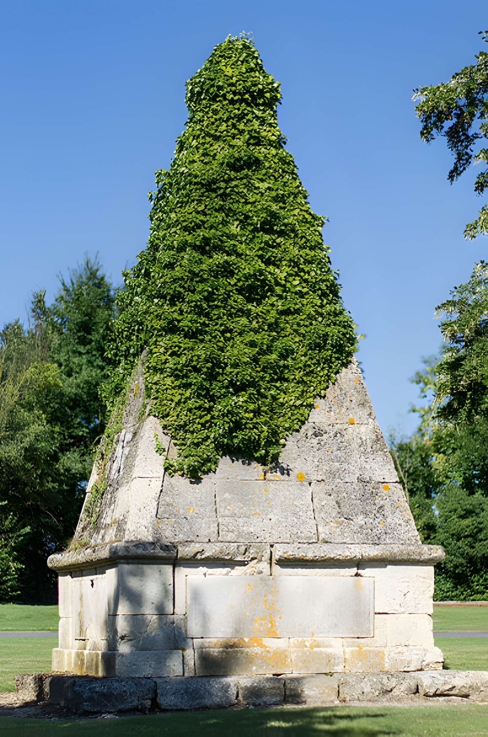 Monument funéraire de Madame Jarry de Mancy