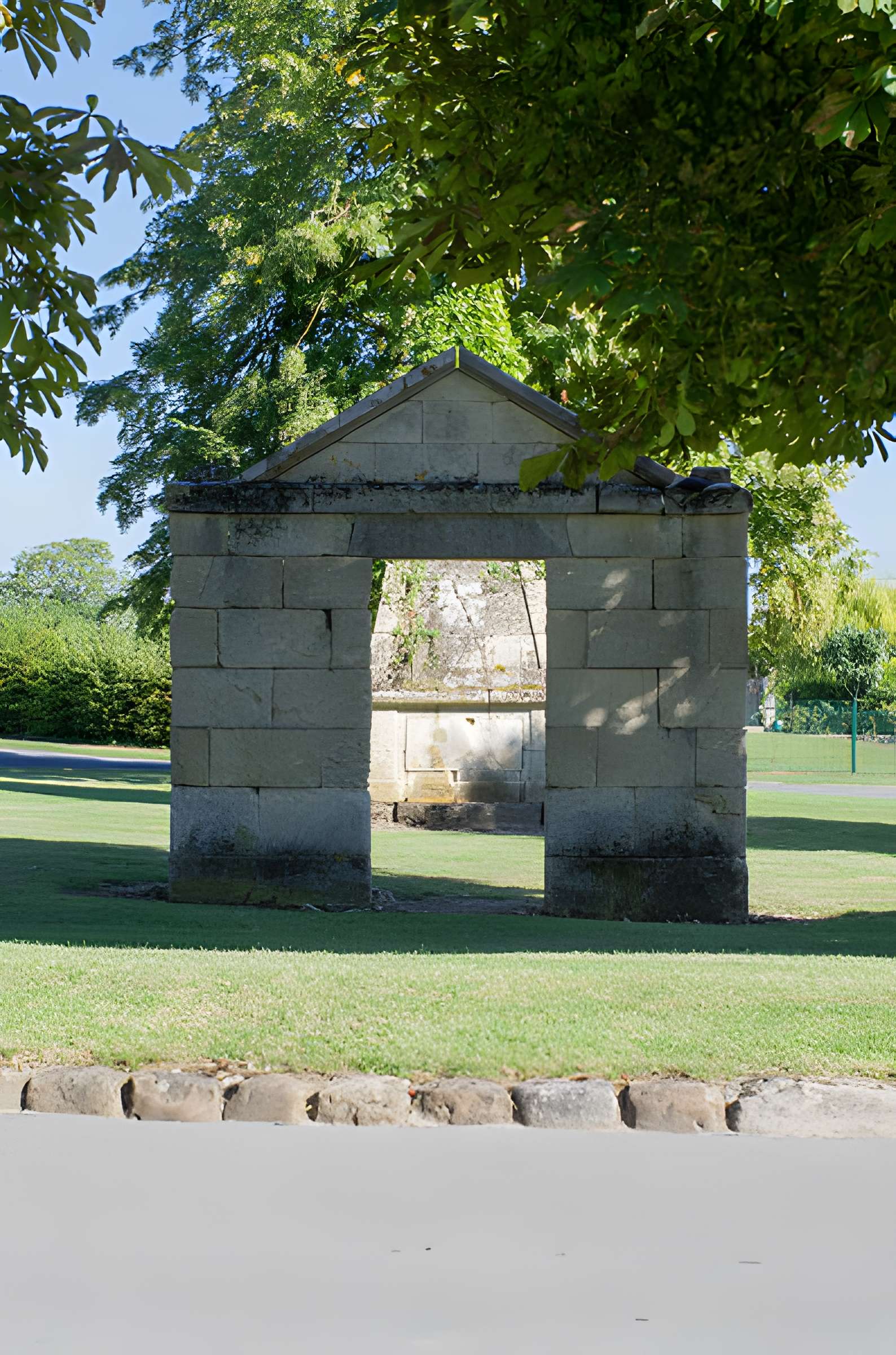 Monument funéraire de Madame Jarry de Mancy