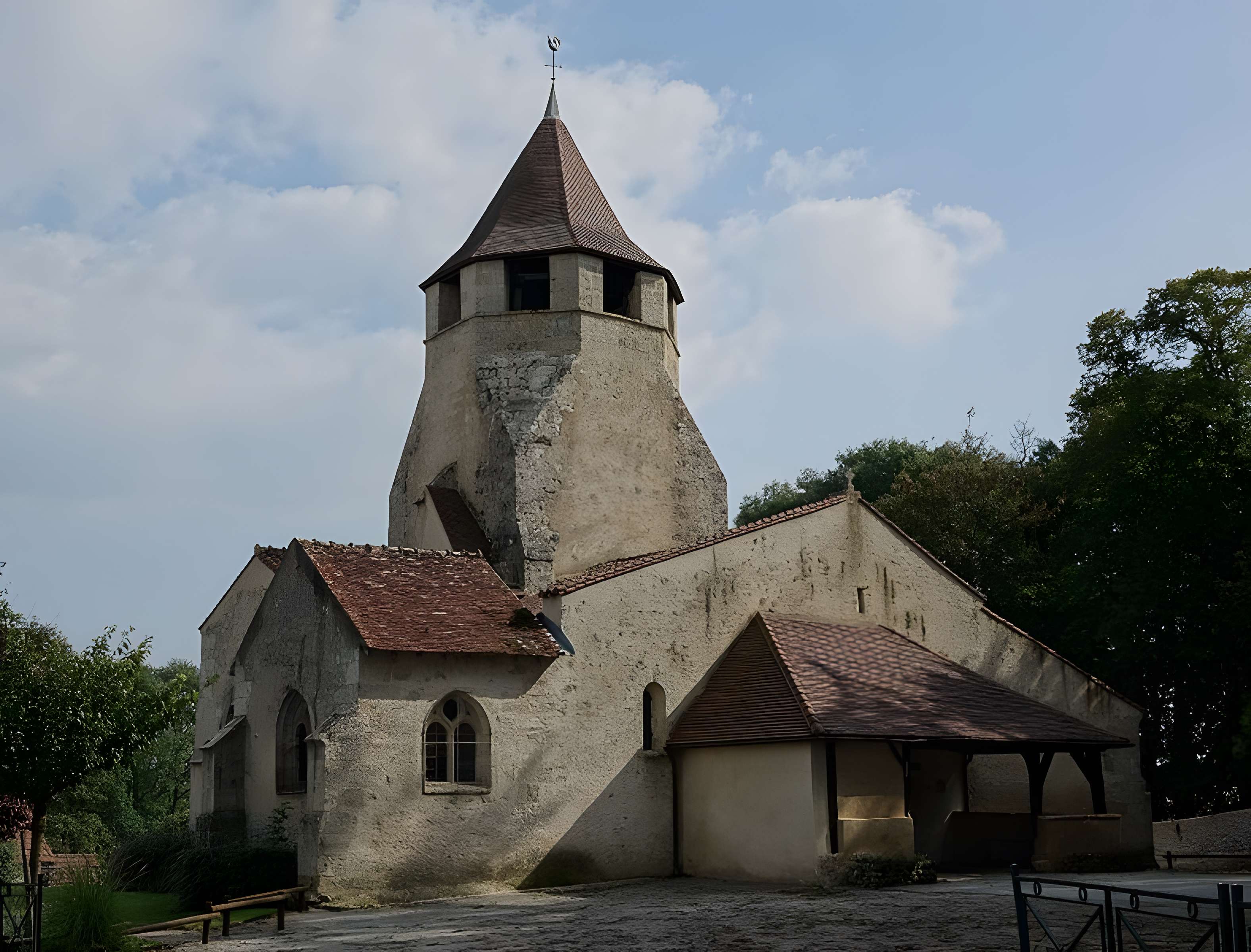 Église Saint-Pourçain de Louchy-Montfand