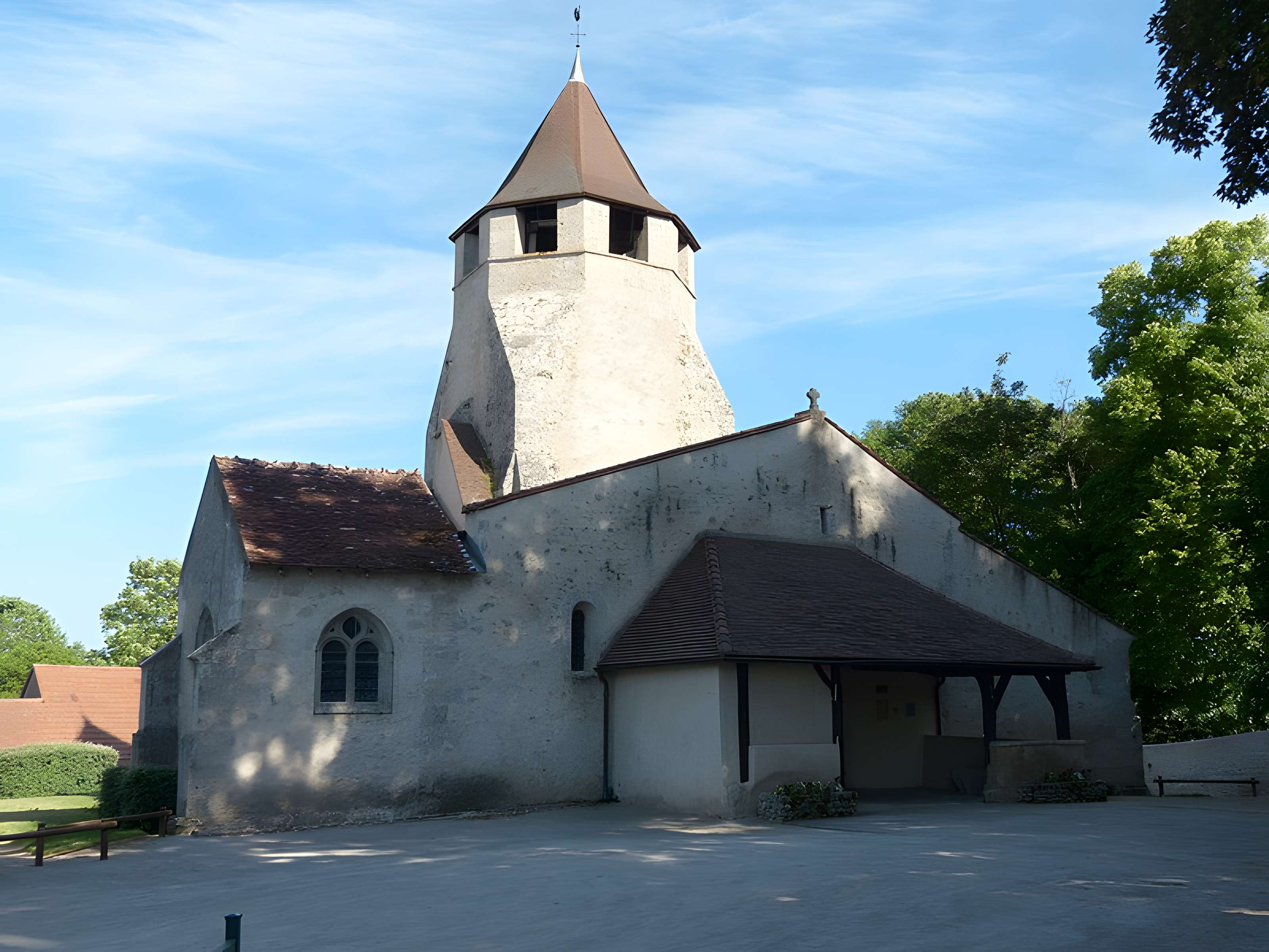 Église Saint-Pourçain de Louchy-Montfand