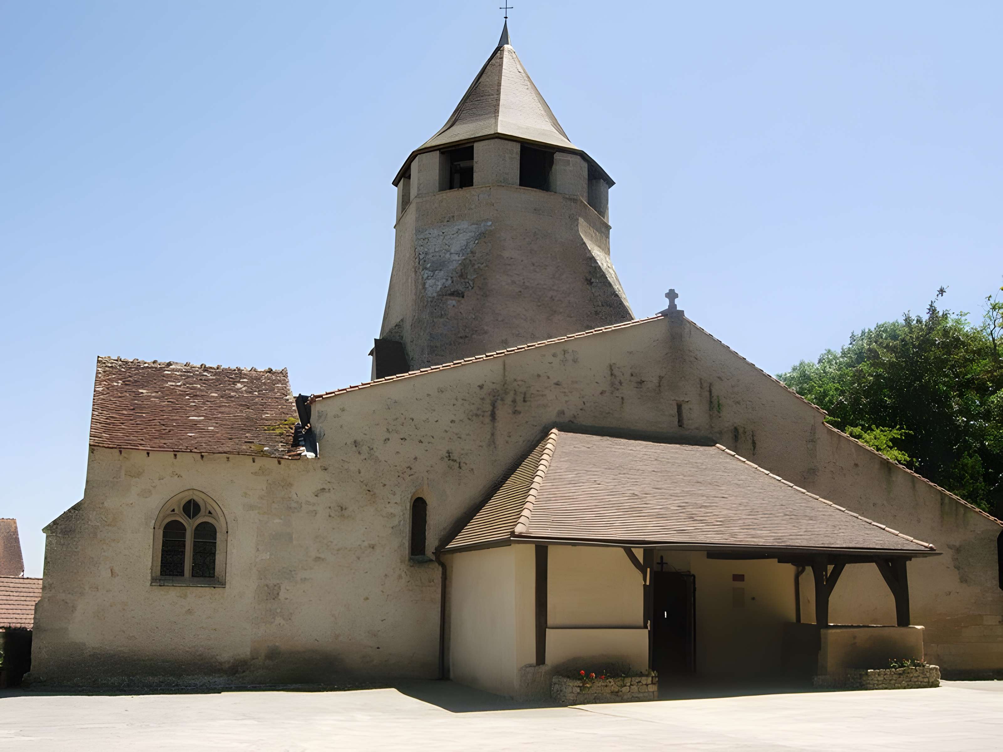 Église Saint-Pourçain de Louchy-Montfand
