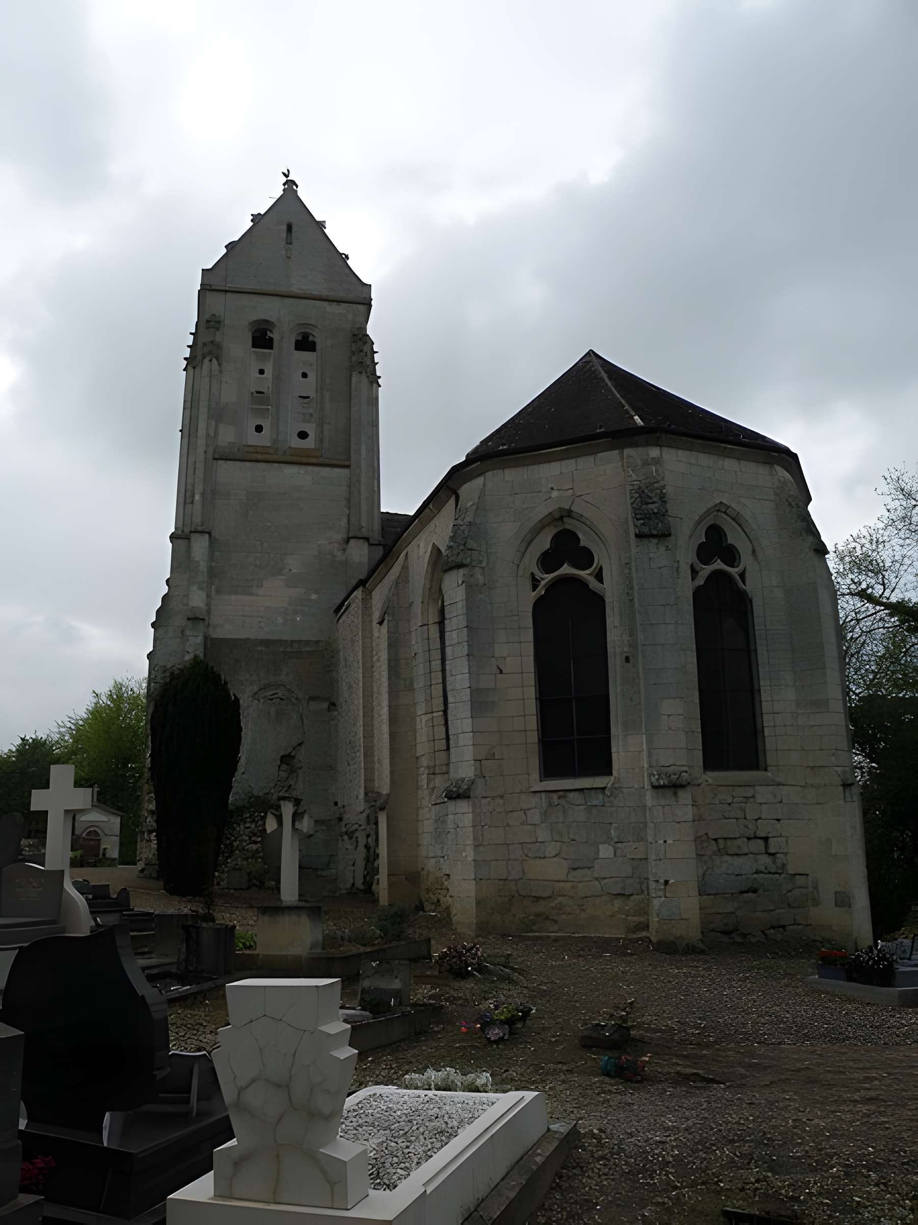 Ruines de l'église de Marquemont
