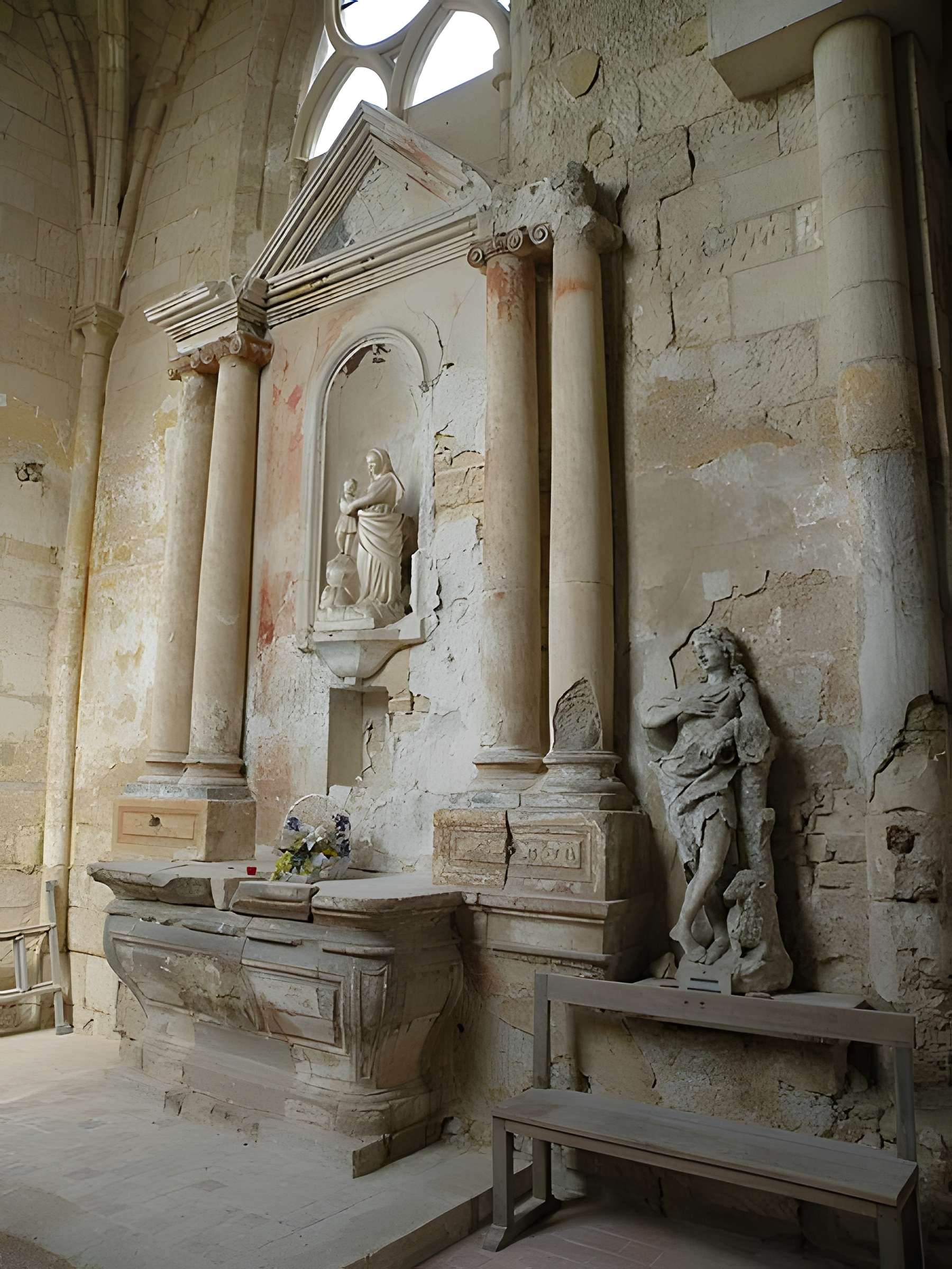 Ruines de l'église de Marquemont