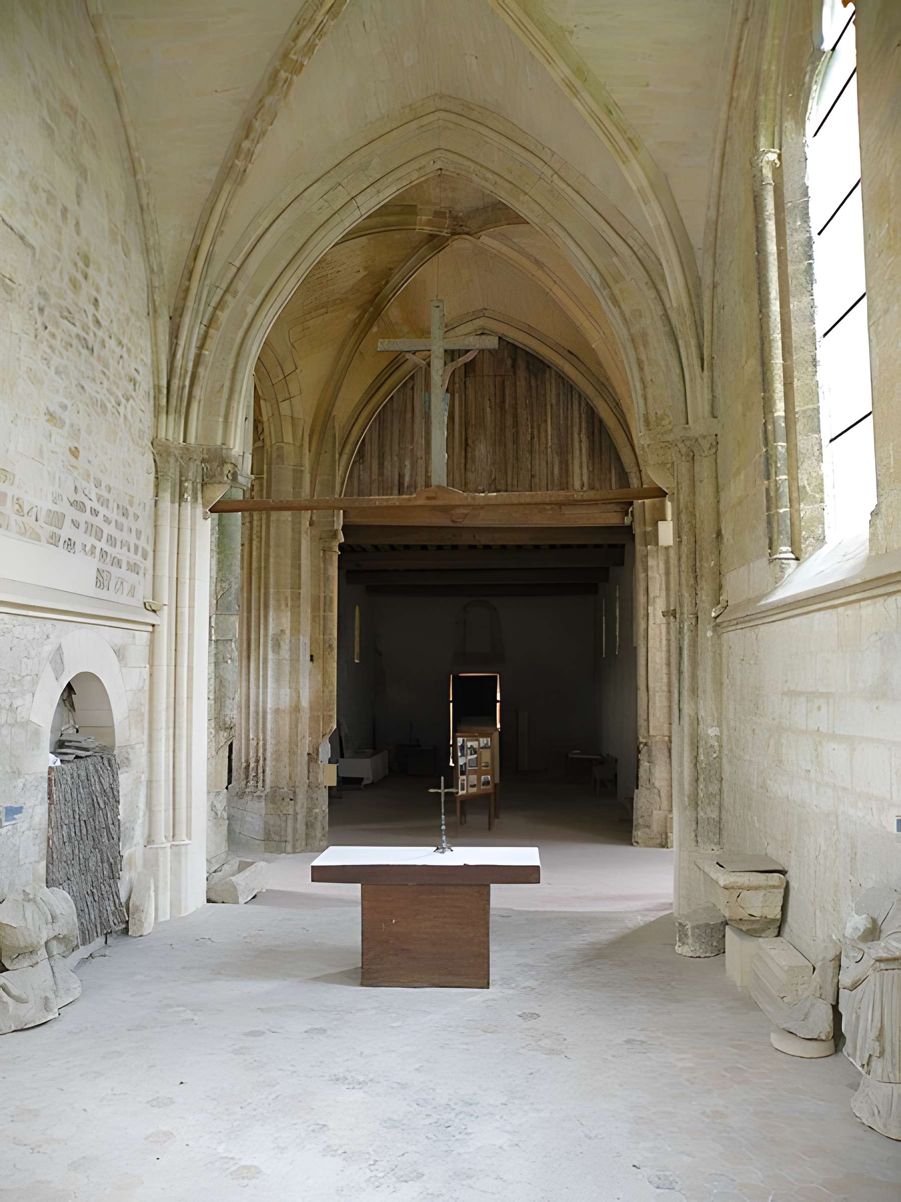 Ruines de l'église de Marquemont