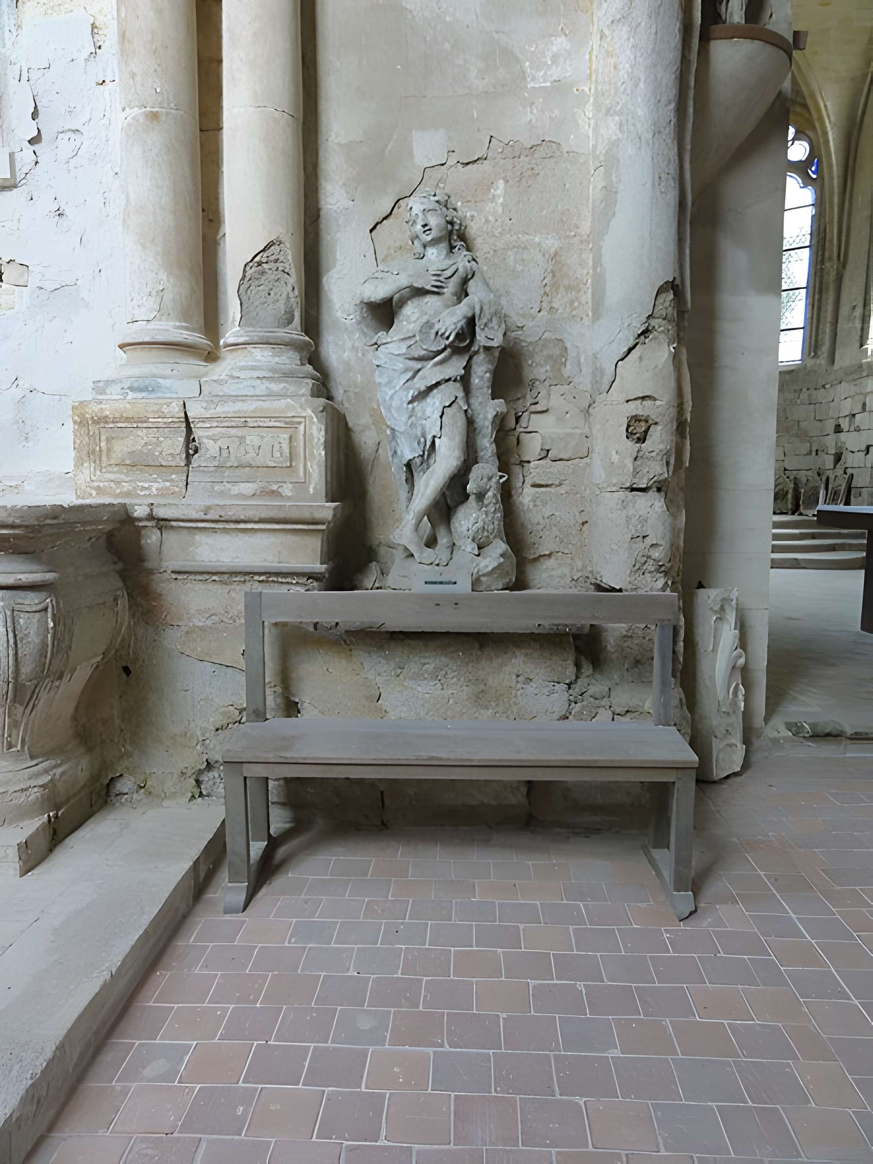 Ruines de l'église de Marquemont