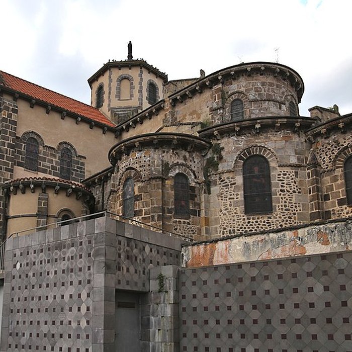 Photo de Église Saint-Priest de Volvic
