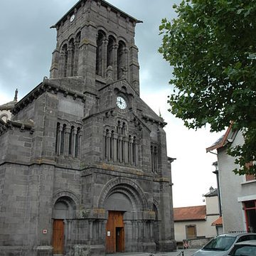 Église Saint-Priest de Volvic