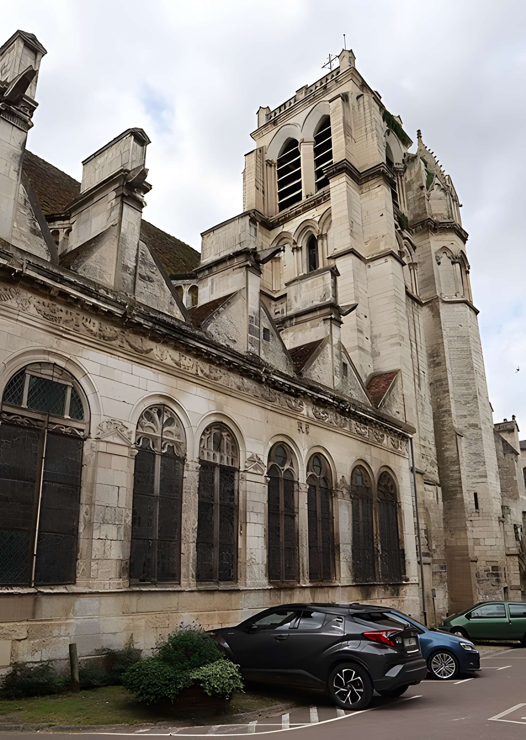 Église Saint-Prix-et-Saint-Cot de Saint-Bris-le-Vineux