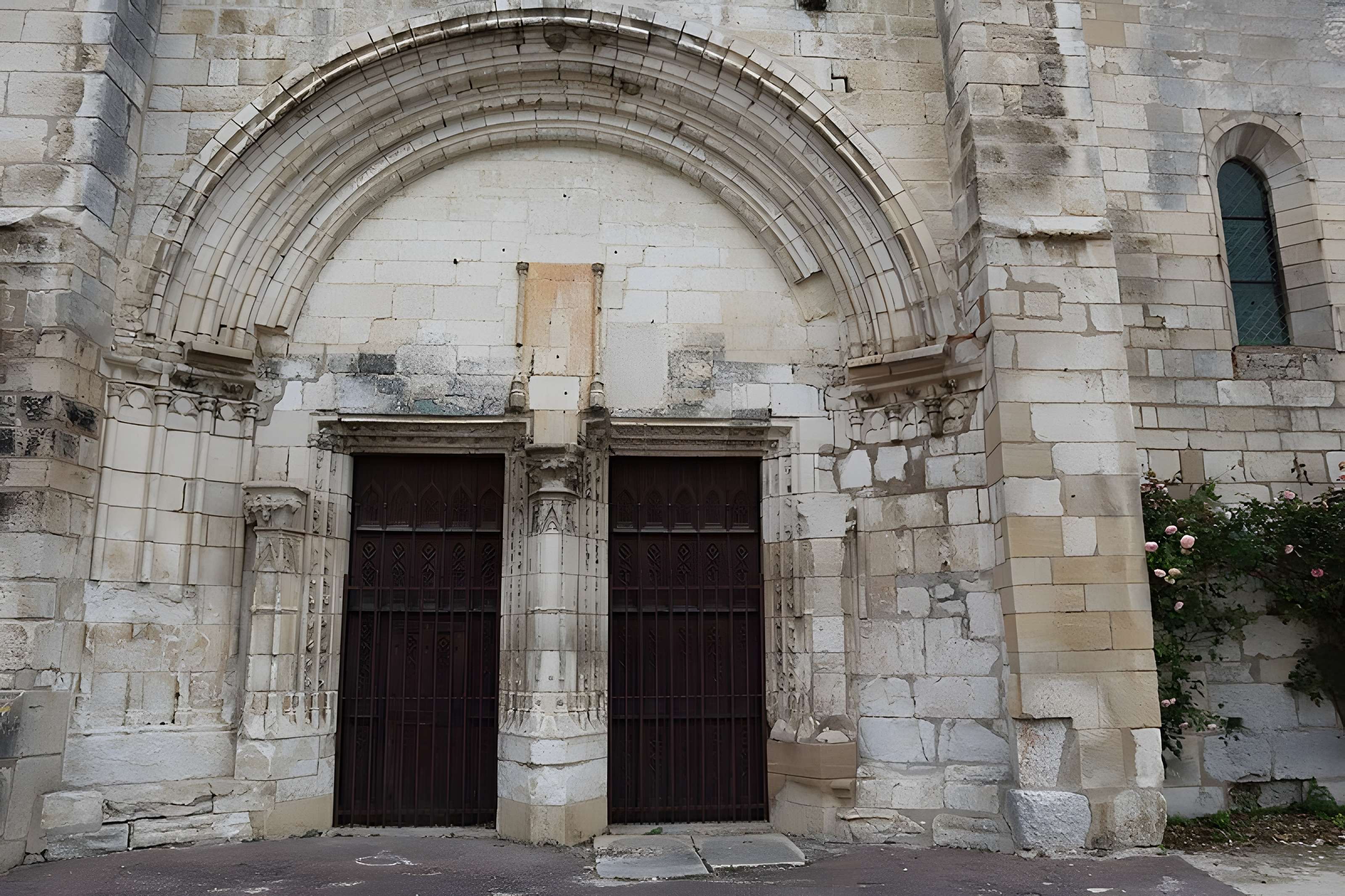 Église Saint-Prix-et-Saint-Cot de Saint-Bris-le-Vineux