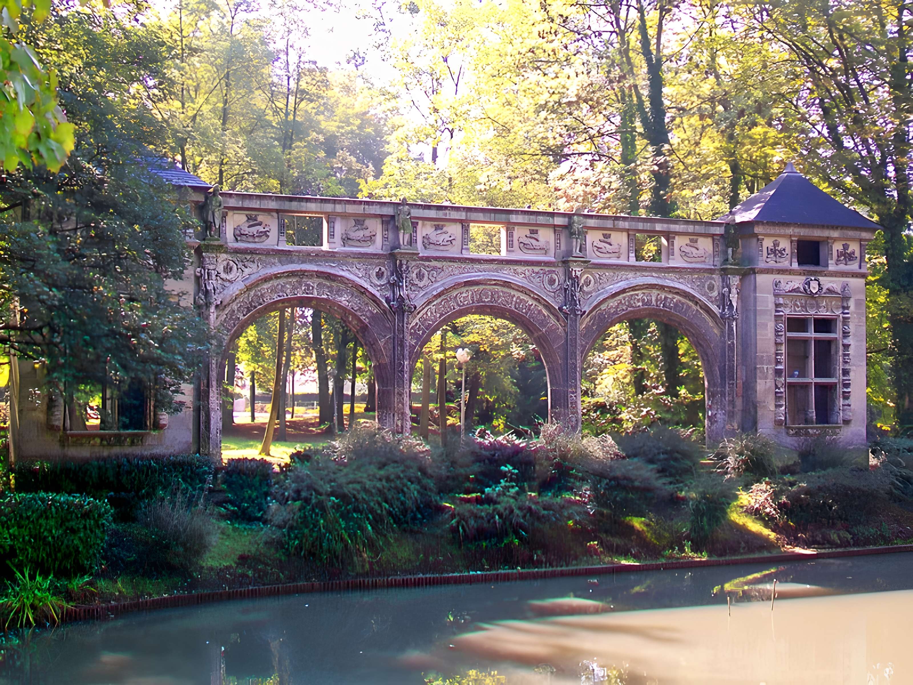 Restes du château de Sarcus