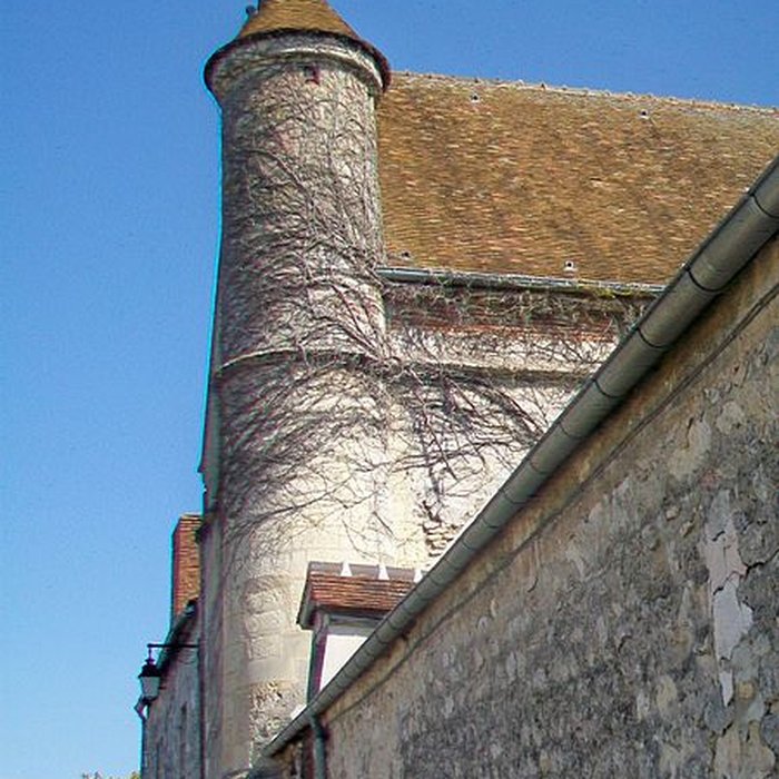 Photo de Ferme, à droite en regardant léglise