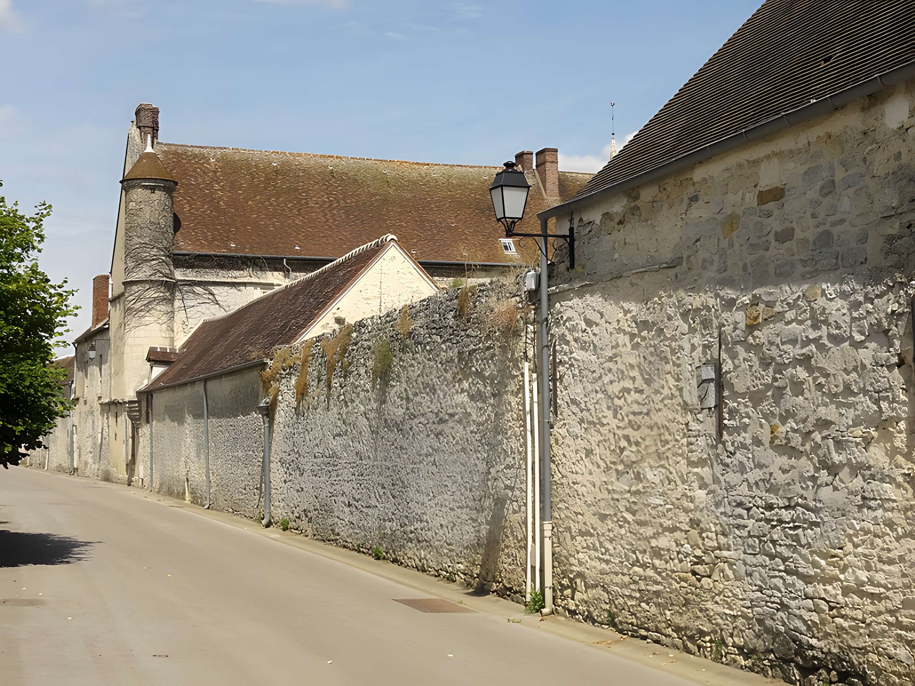 Ferme, à droite en regardant l'église