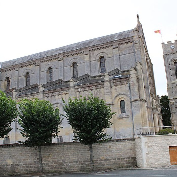 Photo de Église Saint-Quentin de Luc-sur-Mer