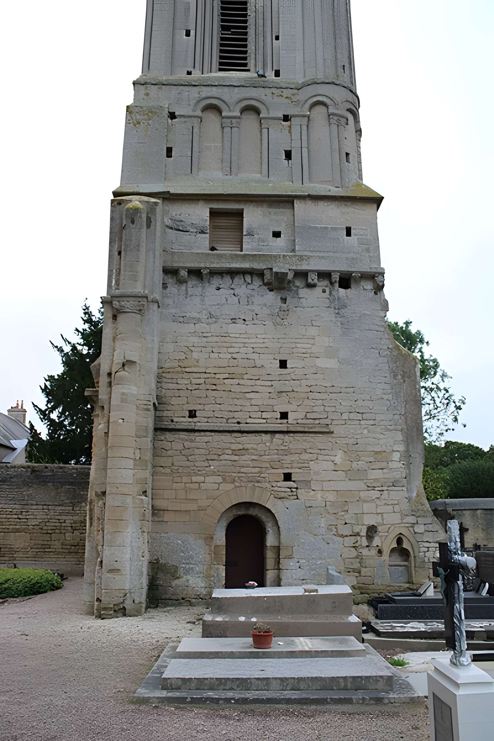 Église Saint-Quentin de Luc-sur-Mer