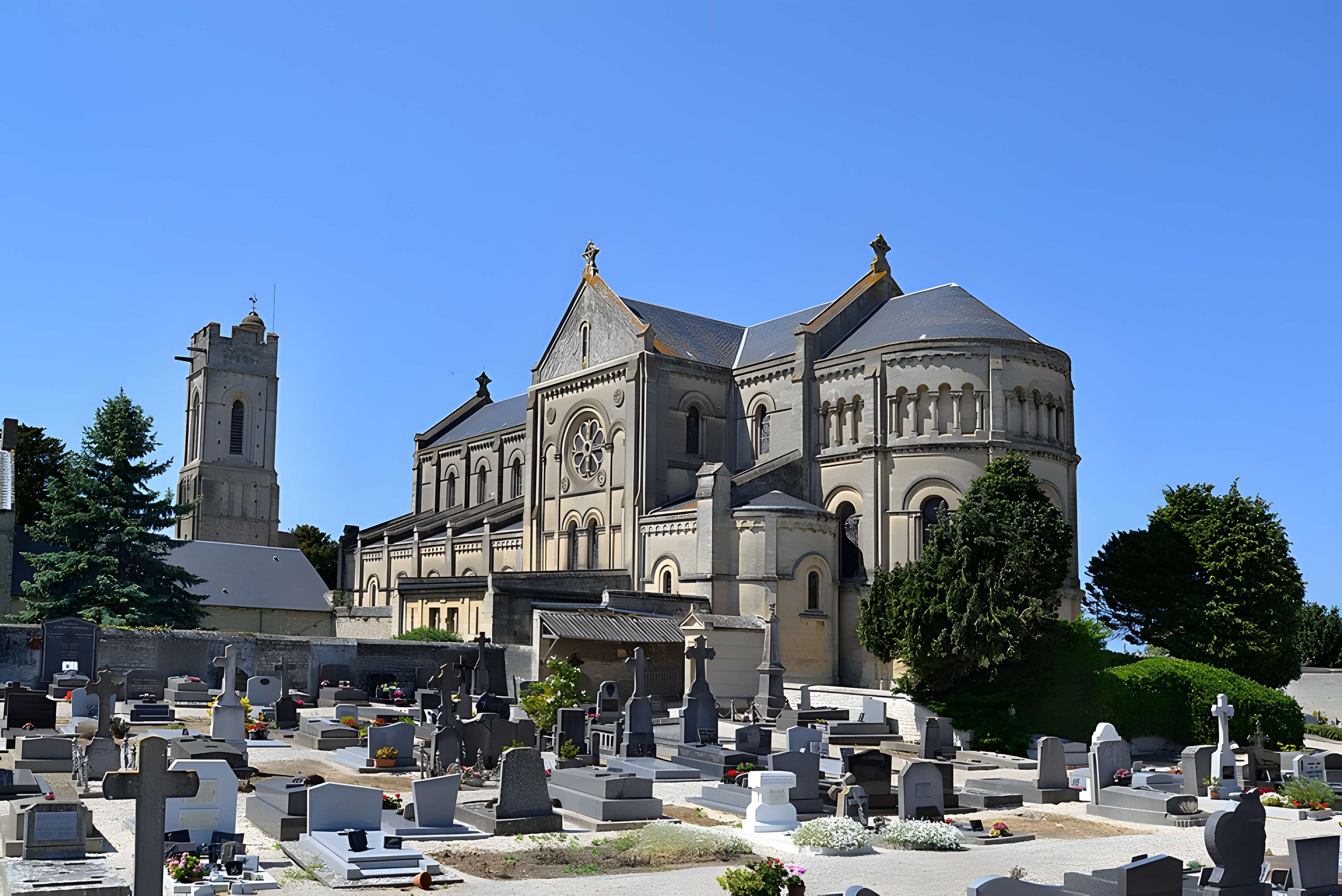 Église Saint-Quentin de Luc-sur-Mer