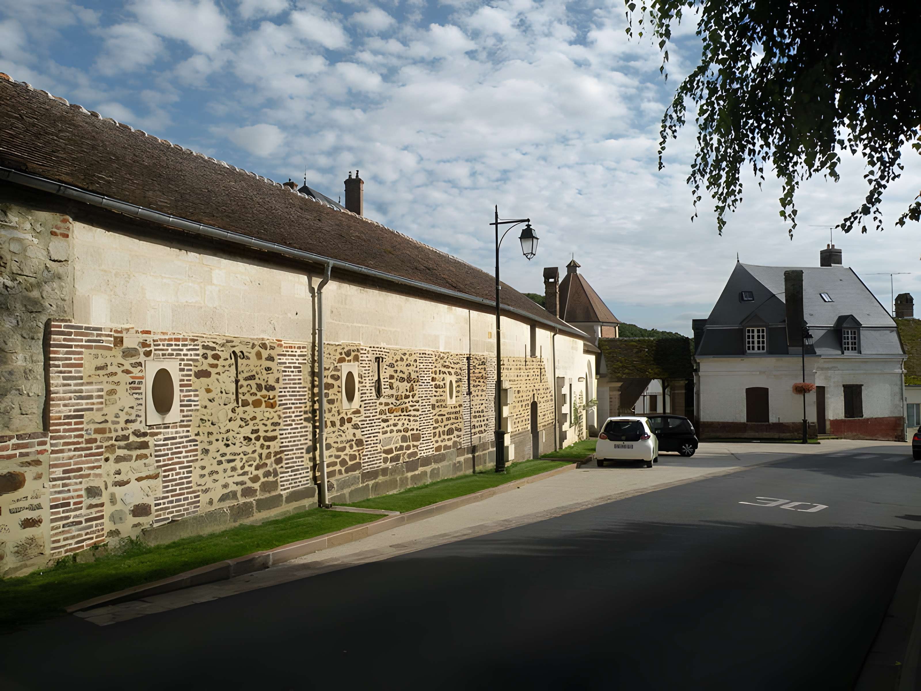 Ruines de l'église abbatiale