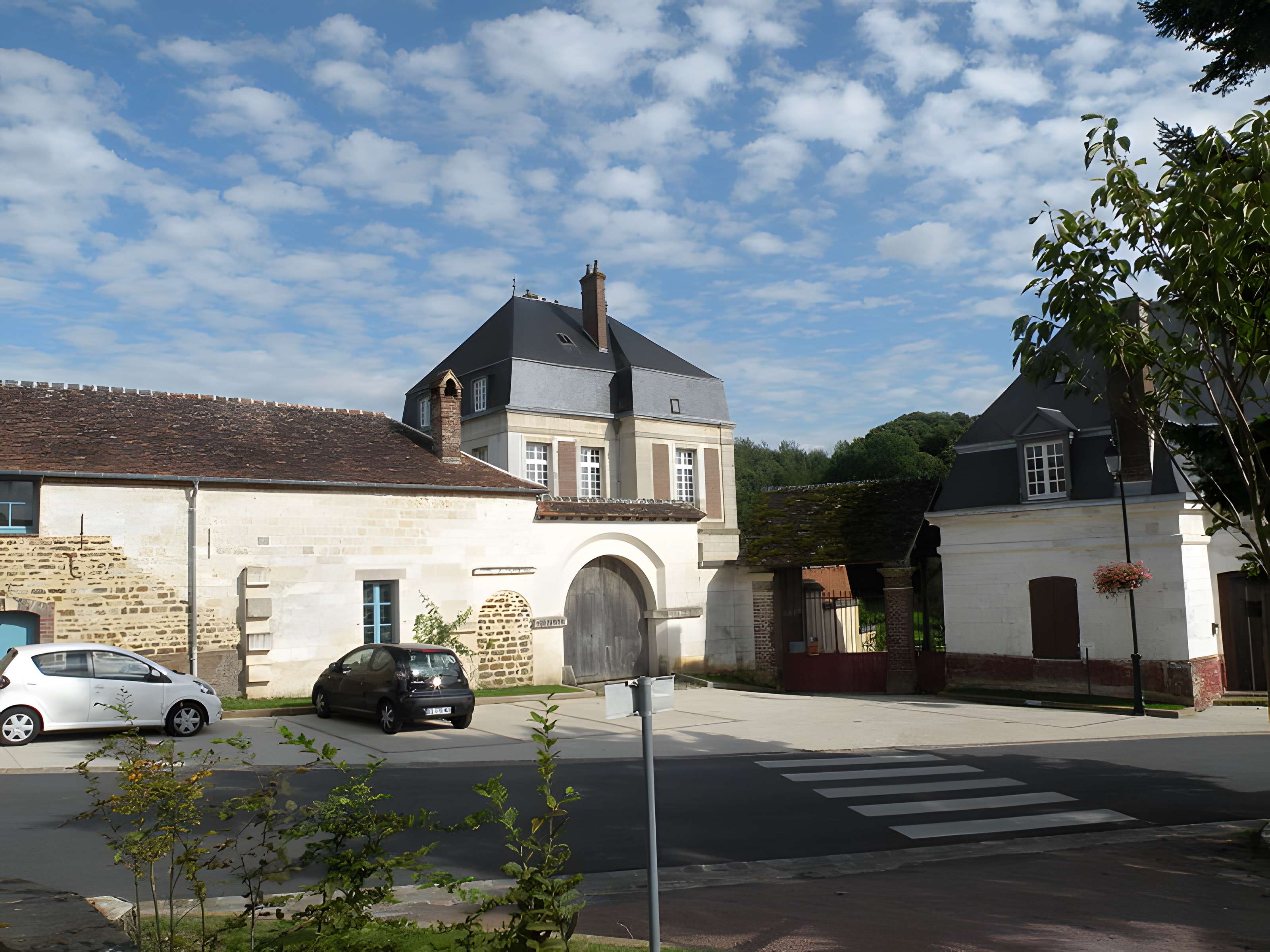 Ruines de l'église abbatiale