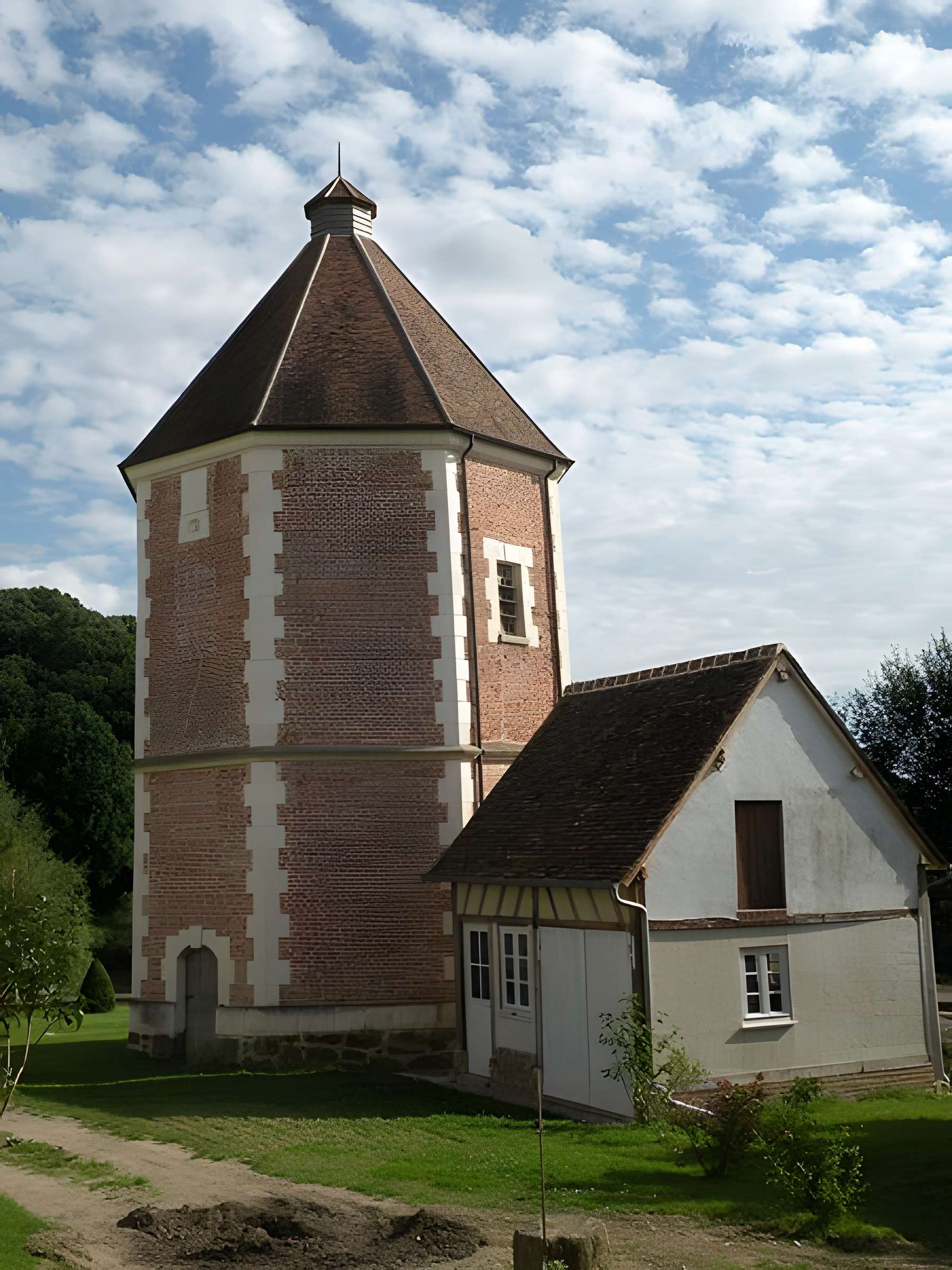 Ruines de l'église abbatiale