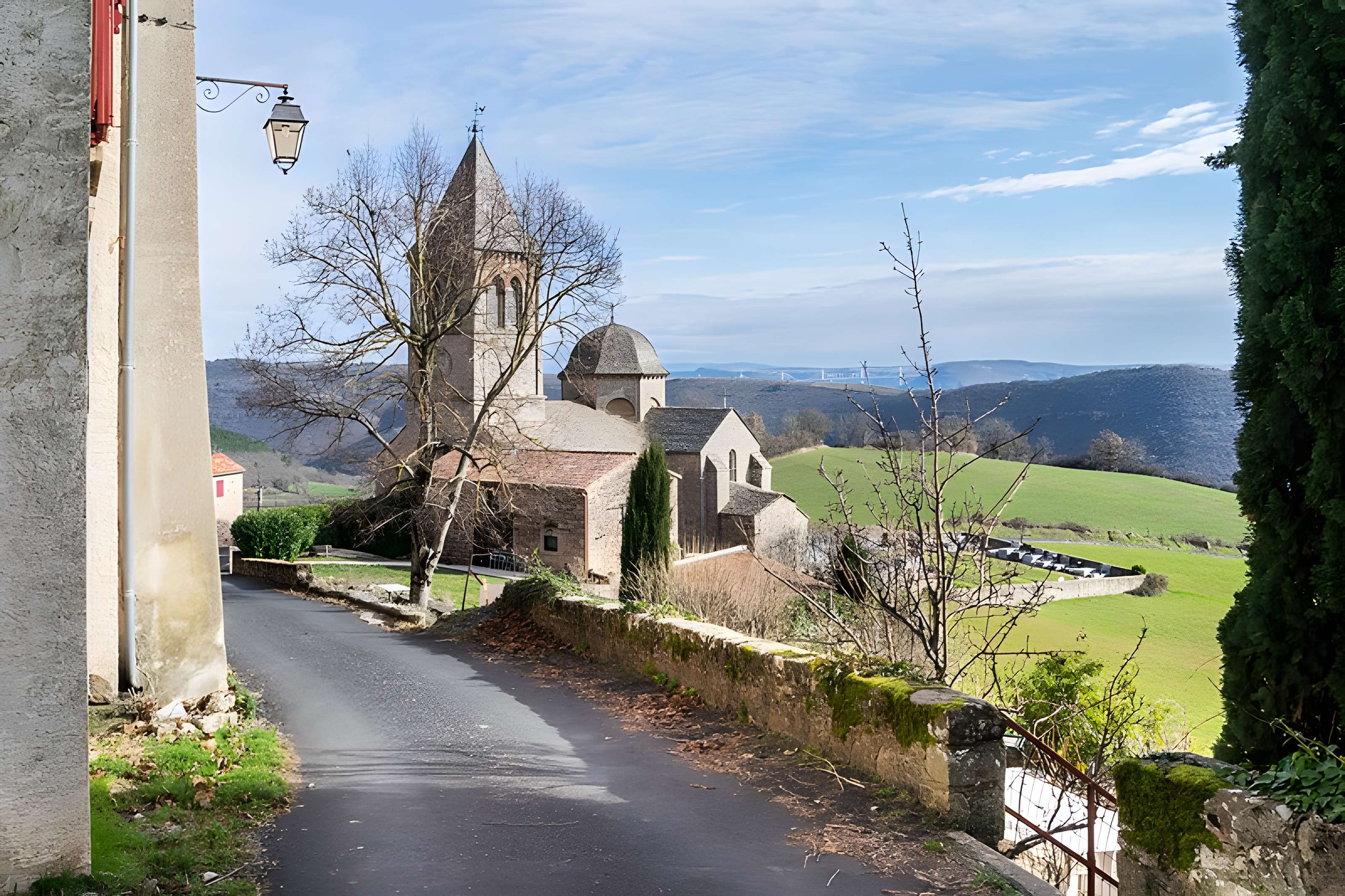 Église Saint-Quirinus de Montjaux