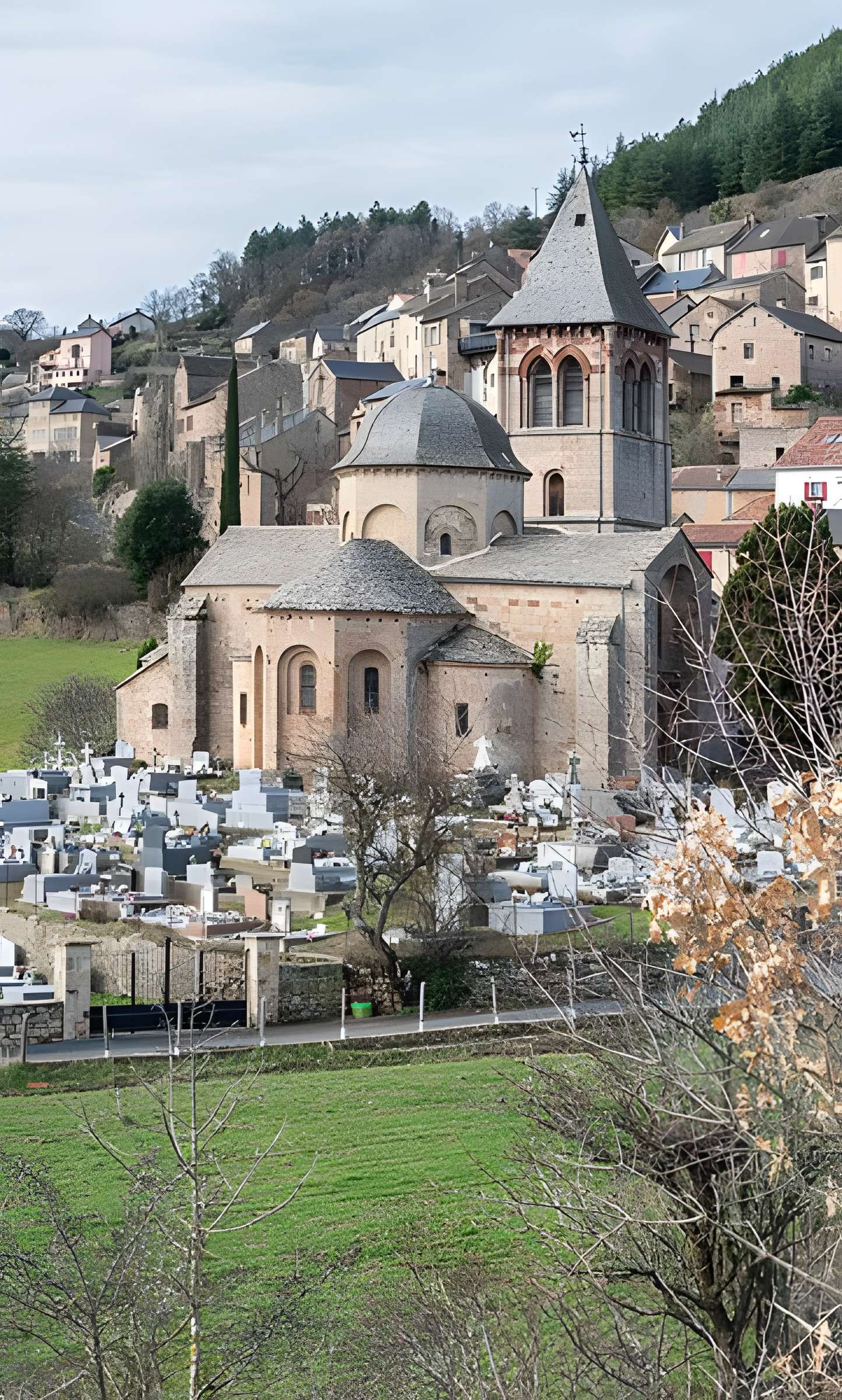 Église Saint-Quirinus de Montjaux