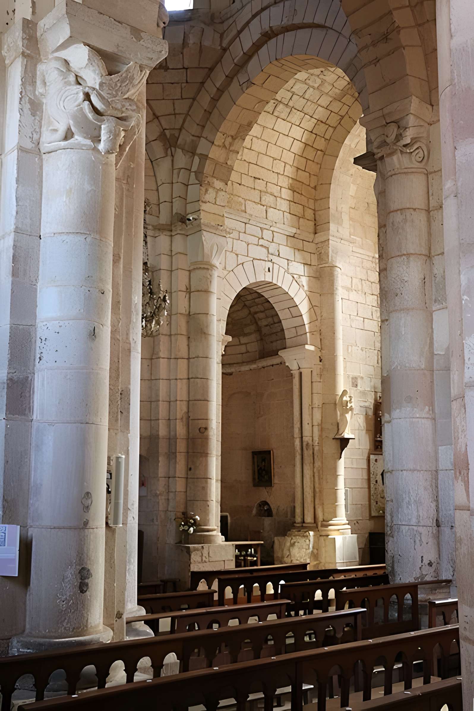 Église Saint-Quirinus de Montjaux