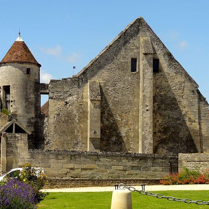 Photo de Anciens bâtiments de la Grange aux dîmes