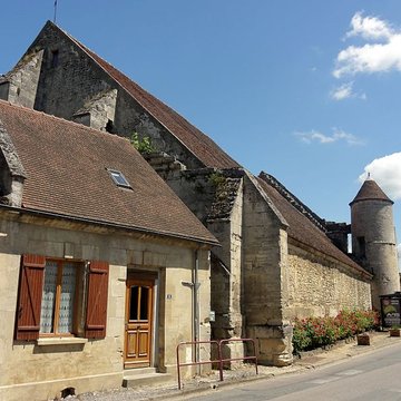 Anciens bâtiments de la Grange aux dîmes