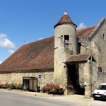 Anciens bâtiments de la Grange aux dîmes