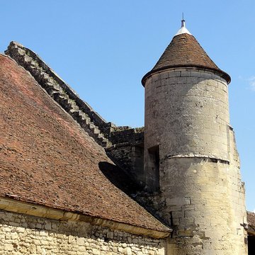 Anciens bâtiments de la Grange aux dîmes