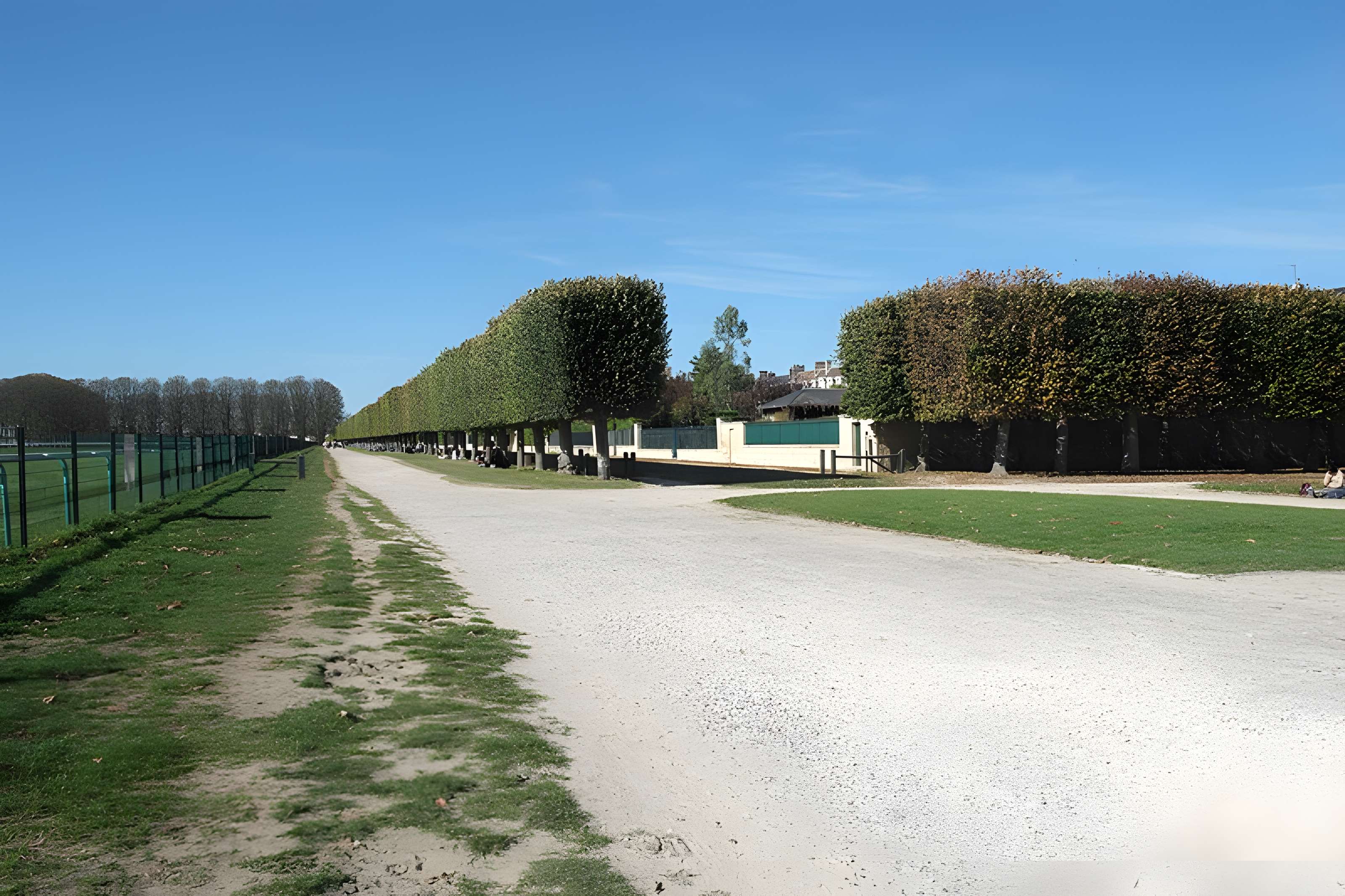 Parc du domaine de Chantilly (également sur communes de Chantilly et Avilly-Saint-Léonard)