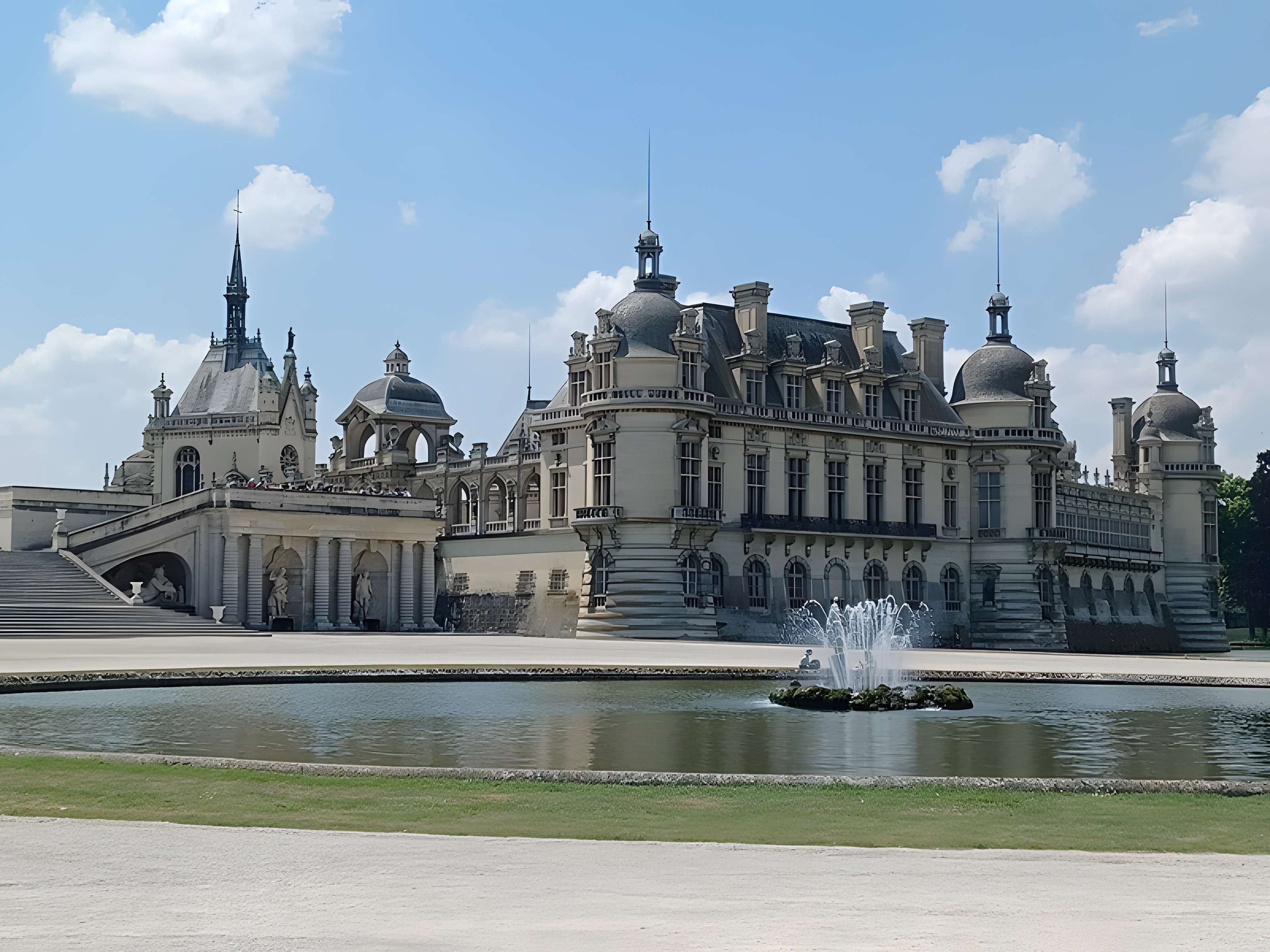 Parc du domaine de Chantilly (également sur communes de Chantilly et Avilly-Saint-Léonard)
