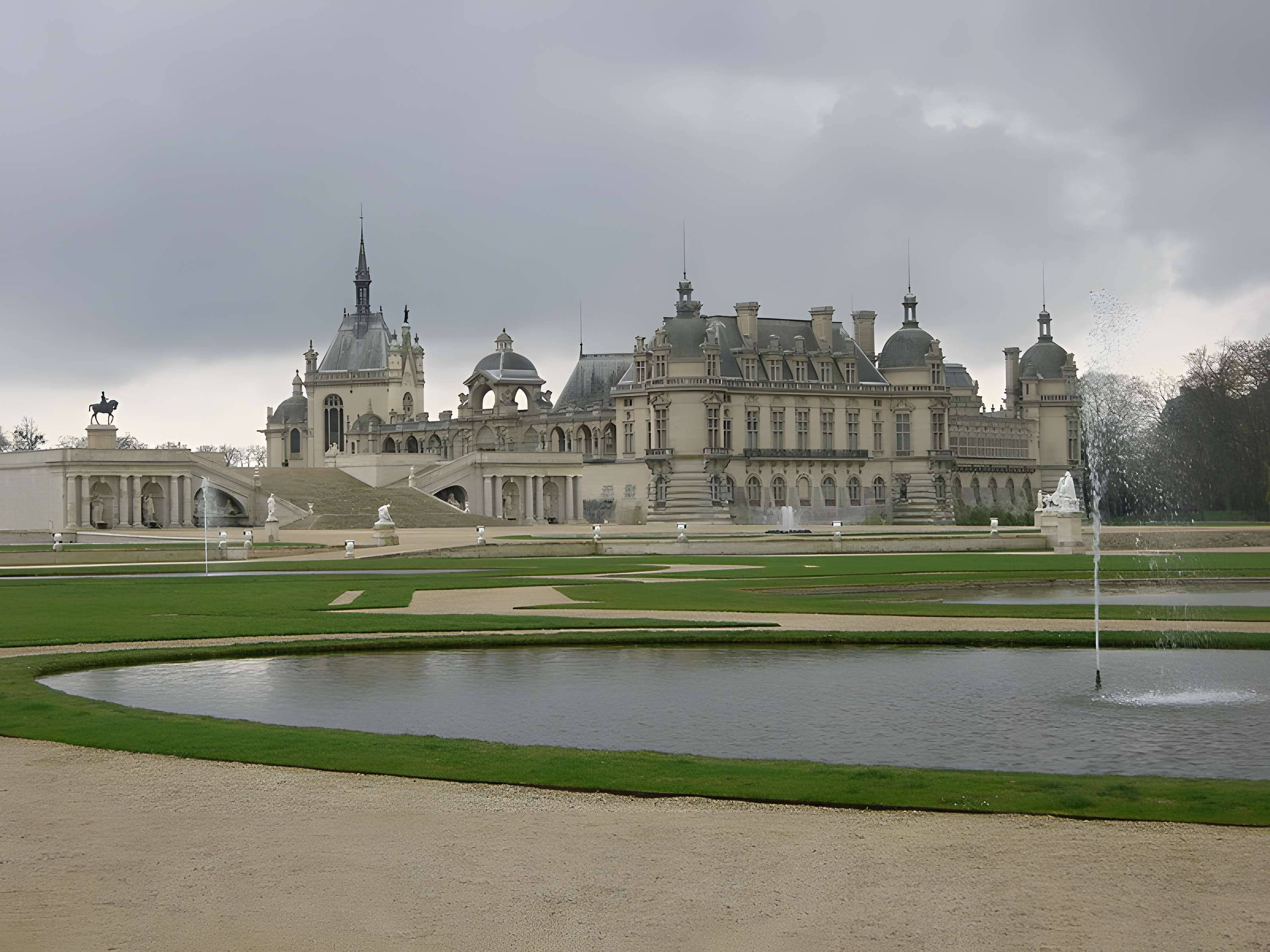 Parc du domaine de Chantilly (également sur communes de Chantilly et Avilly-Saint-Léonard)